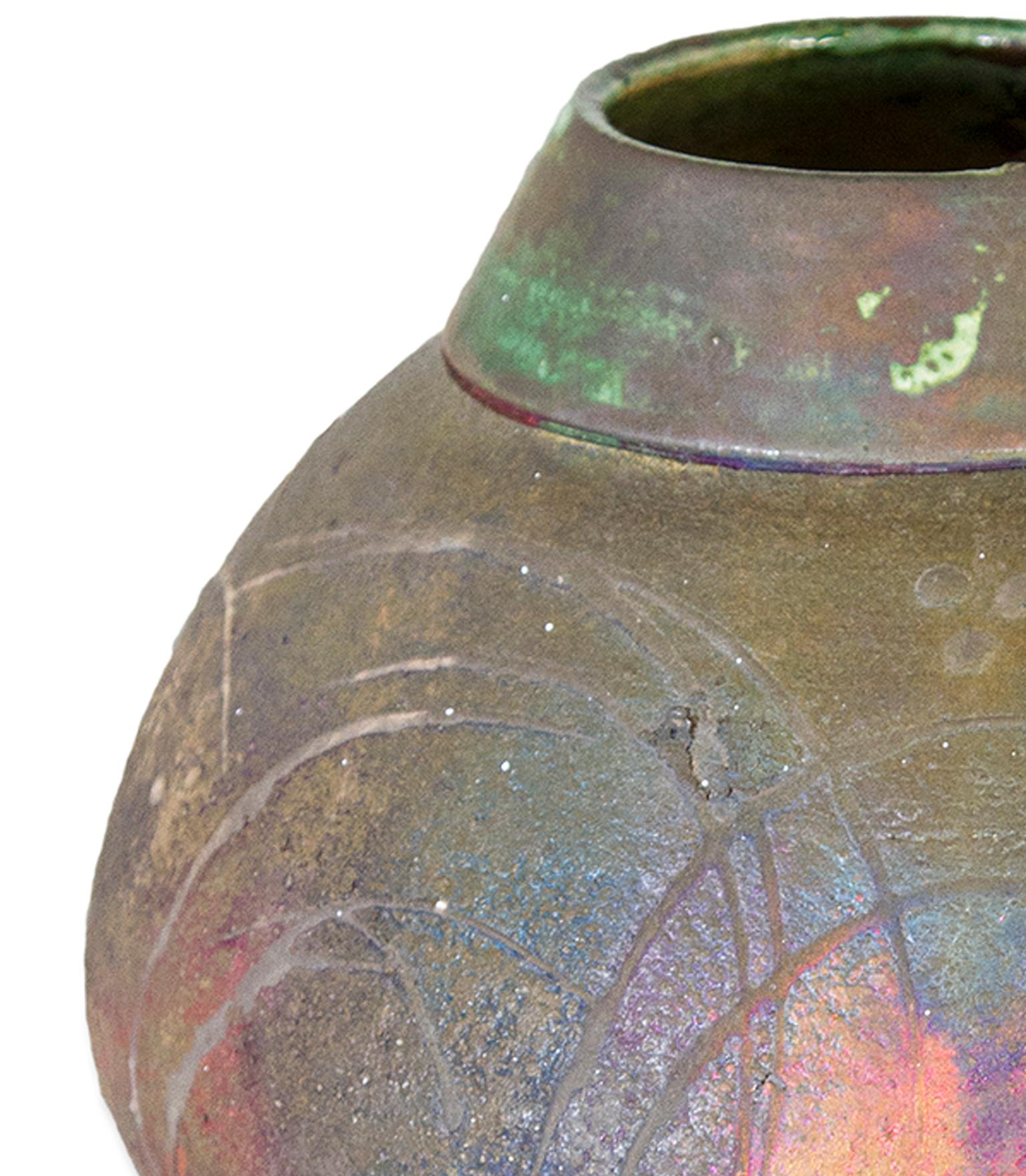 „Raku-Vase mit Feuerwerk,“ farbenfrohe, einzigartige Vasendesign-Liebhaber (Grau), Abstract Sculpture, von Marty Marcus