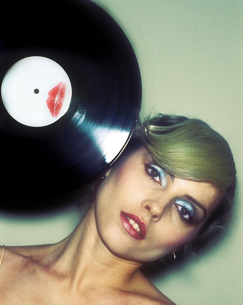 debbie harry eye color