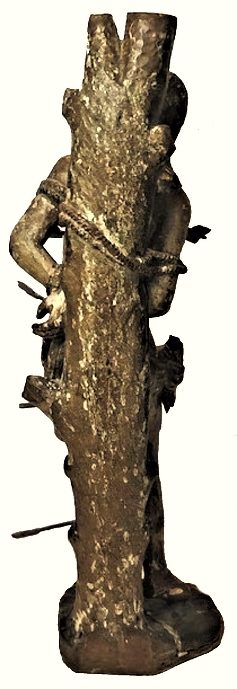 Martyrium des Heiligen Sebastian, geschnitzte Holzskulptur aus der French Renaissance, um 1550 im Zustand „Relativ gut“ im Angebot in New York, NY