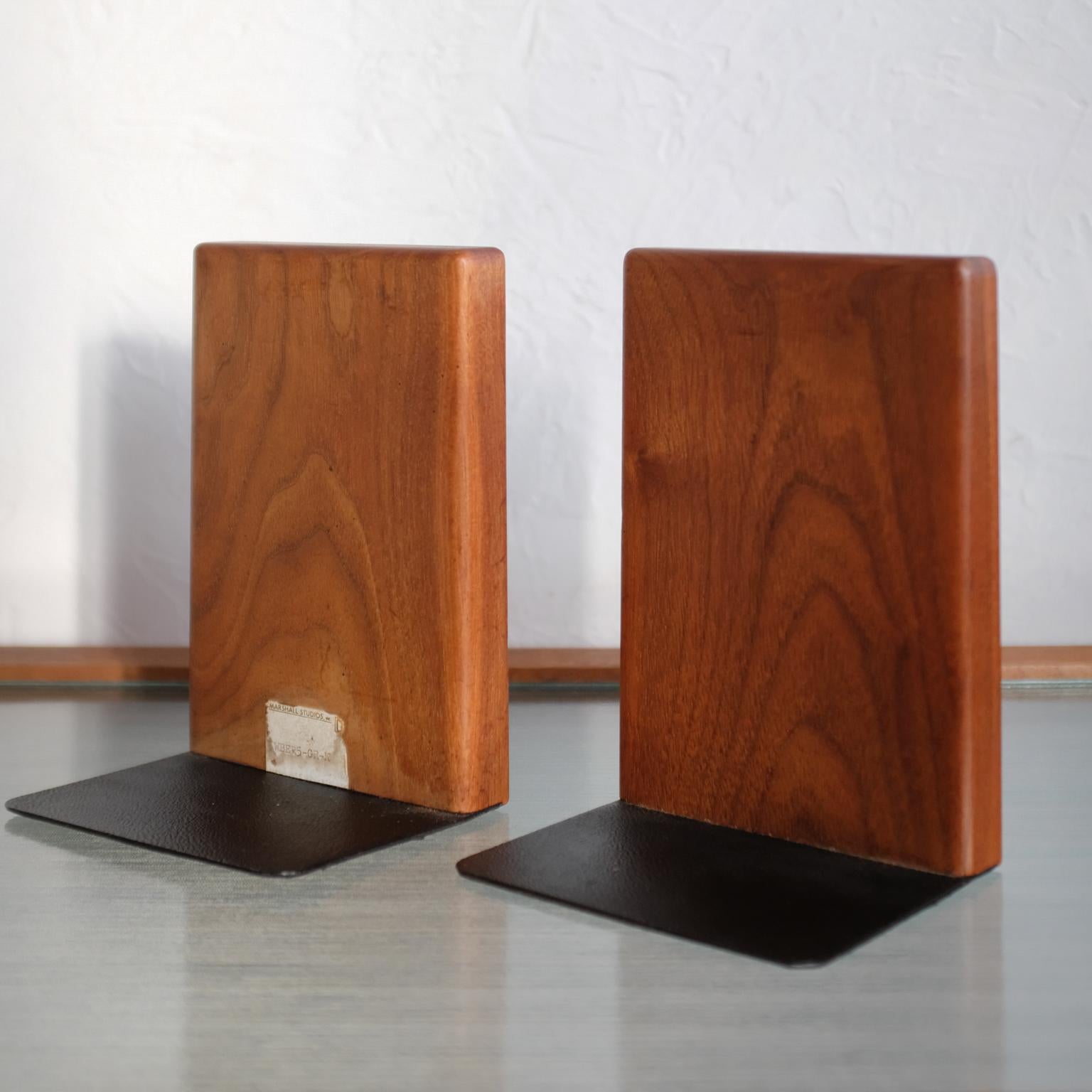 Mid-20th Century Martz Bookends for Marshall Studios Walnut and Ceramic For Sale