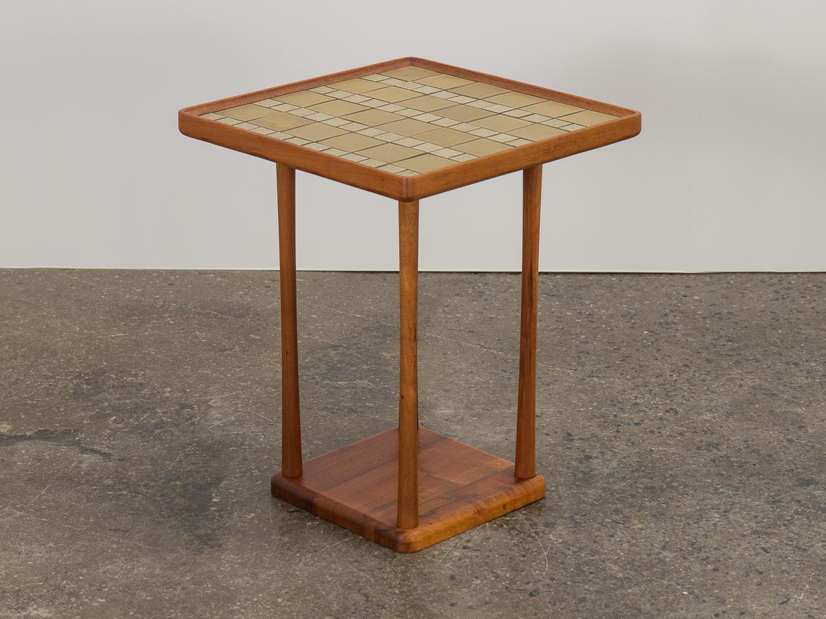 Américain Table d'appoint carrée à plateau en céramique Martz en vente