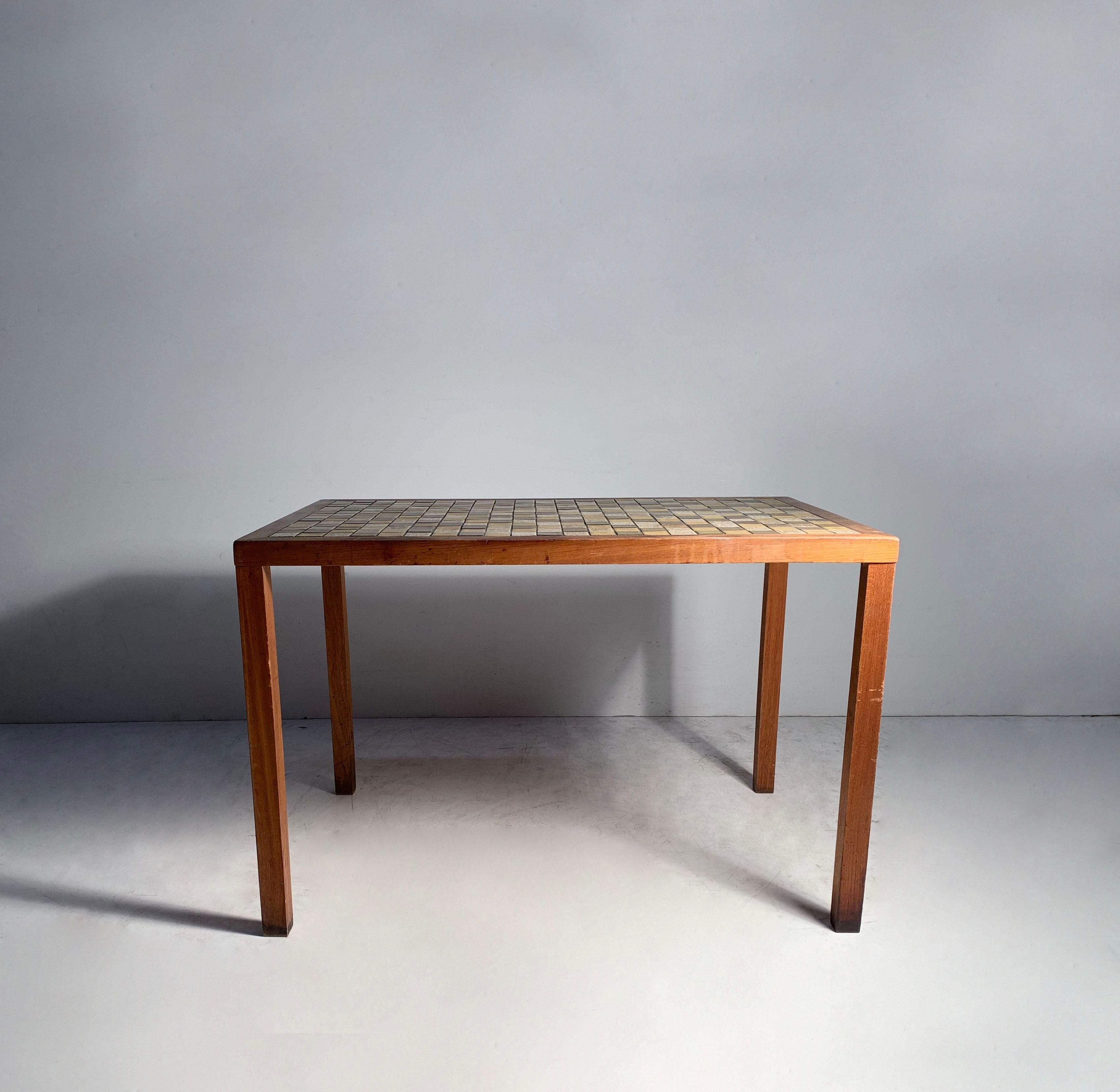 Mid-Century Modern Martz for Marshall Studios Table basse / table d'appoint / Stand pour plantes en céramique en vente