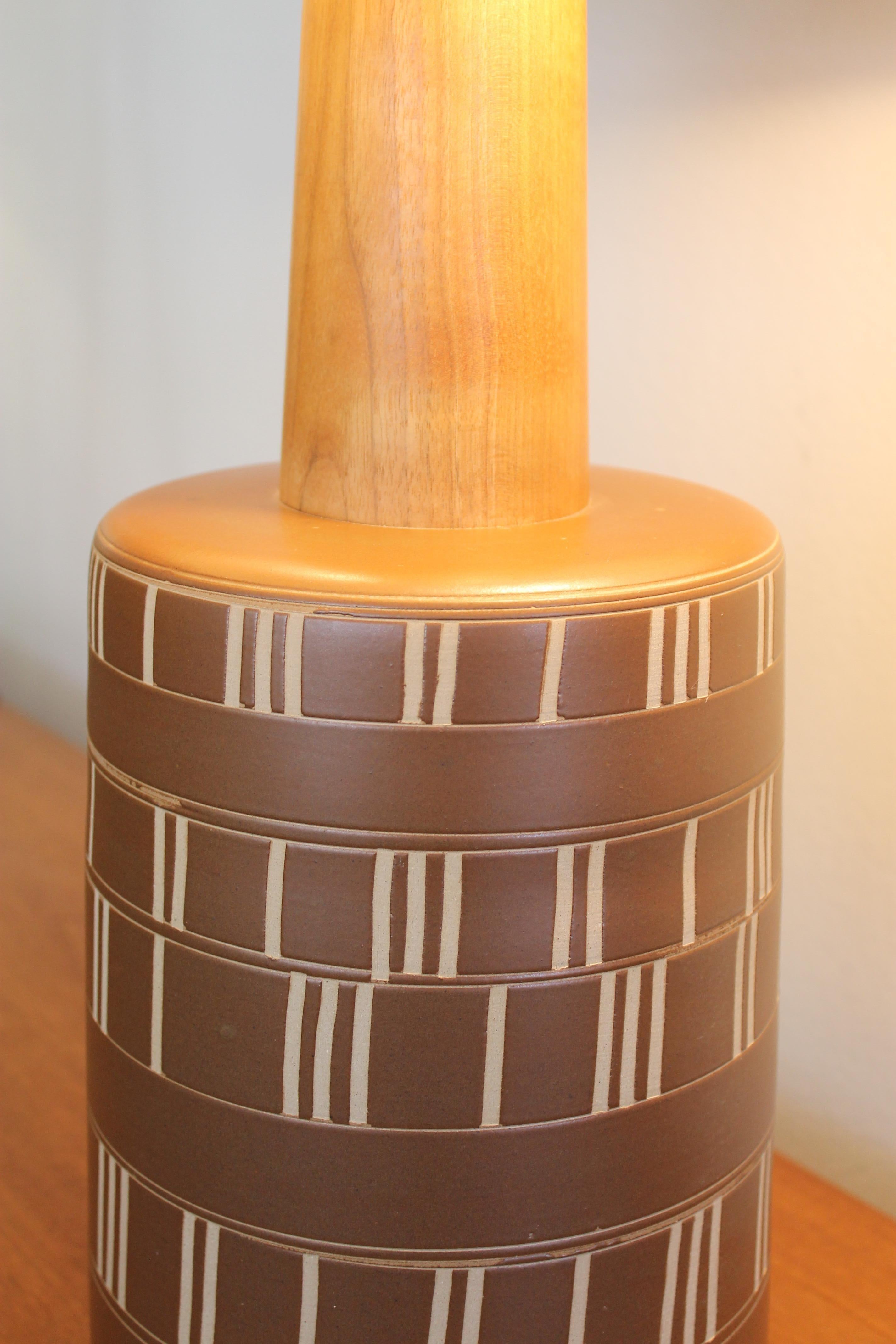 Mid-20th Century Martz Glazed and Incised Ceramic Lamp for Marshall Studios
