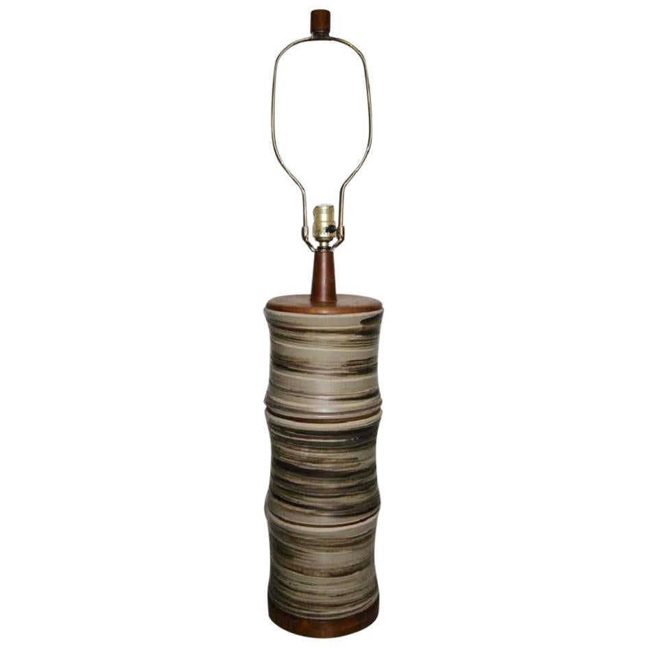 Martz Marshall Studio Pottery and Teak Wood, Mid-Century Modern Table Lamp For Sale