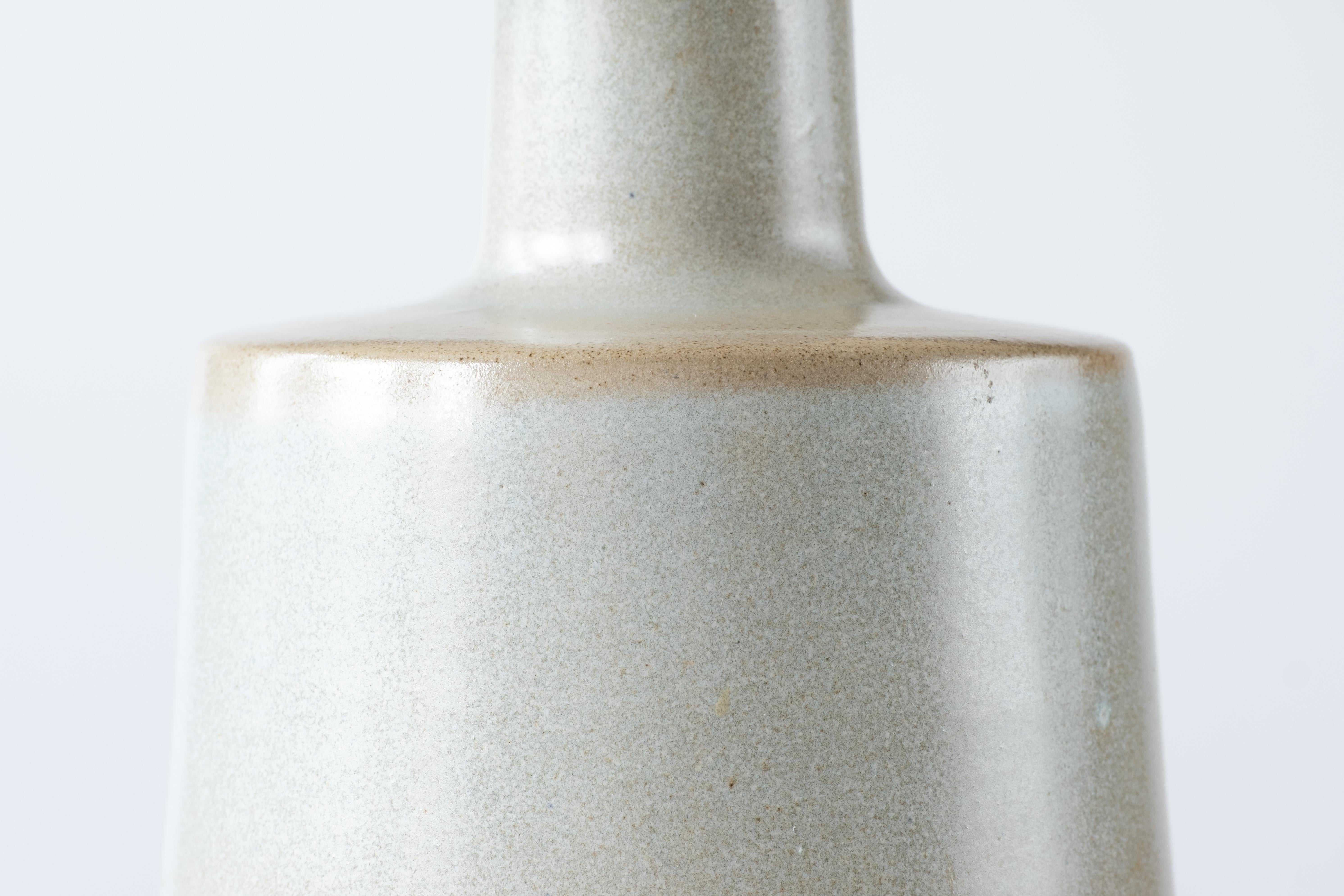 Mid-20th Century Martz / Marshall Studios Ceramic Pottery Table Lamp — Satin Aqua Glaze For Sale