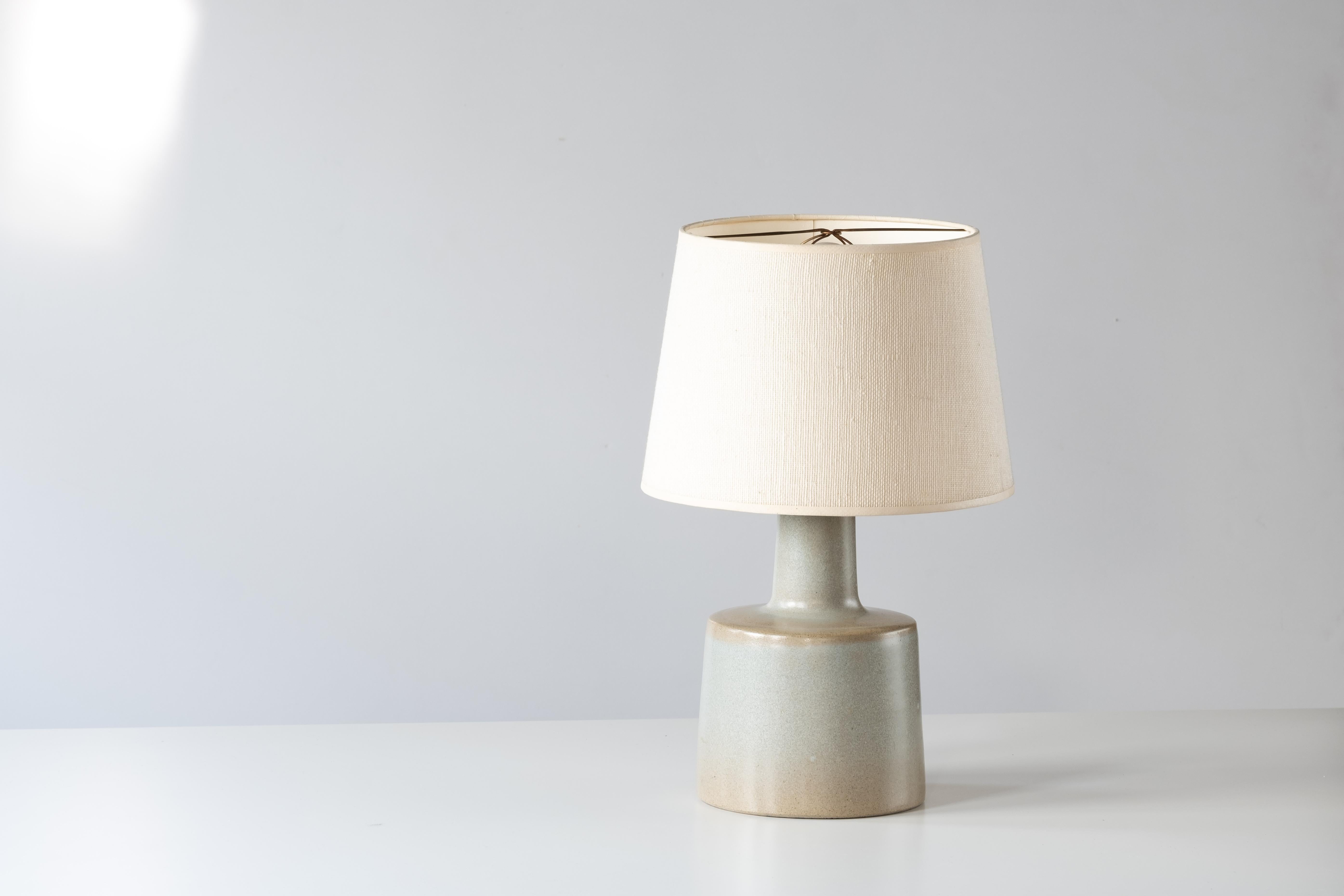 Lampe de table en céramique de Martz / Marshall Studios - Satin Aqua Glaze en vente 1