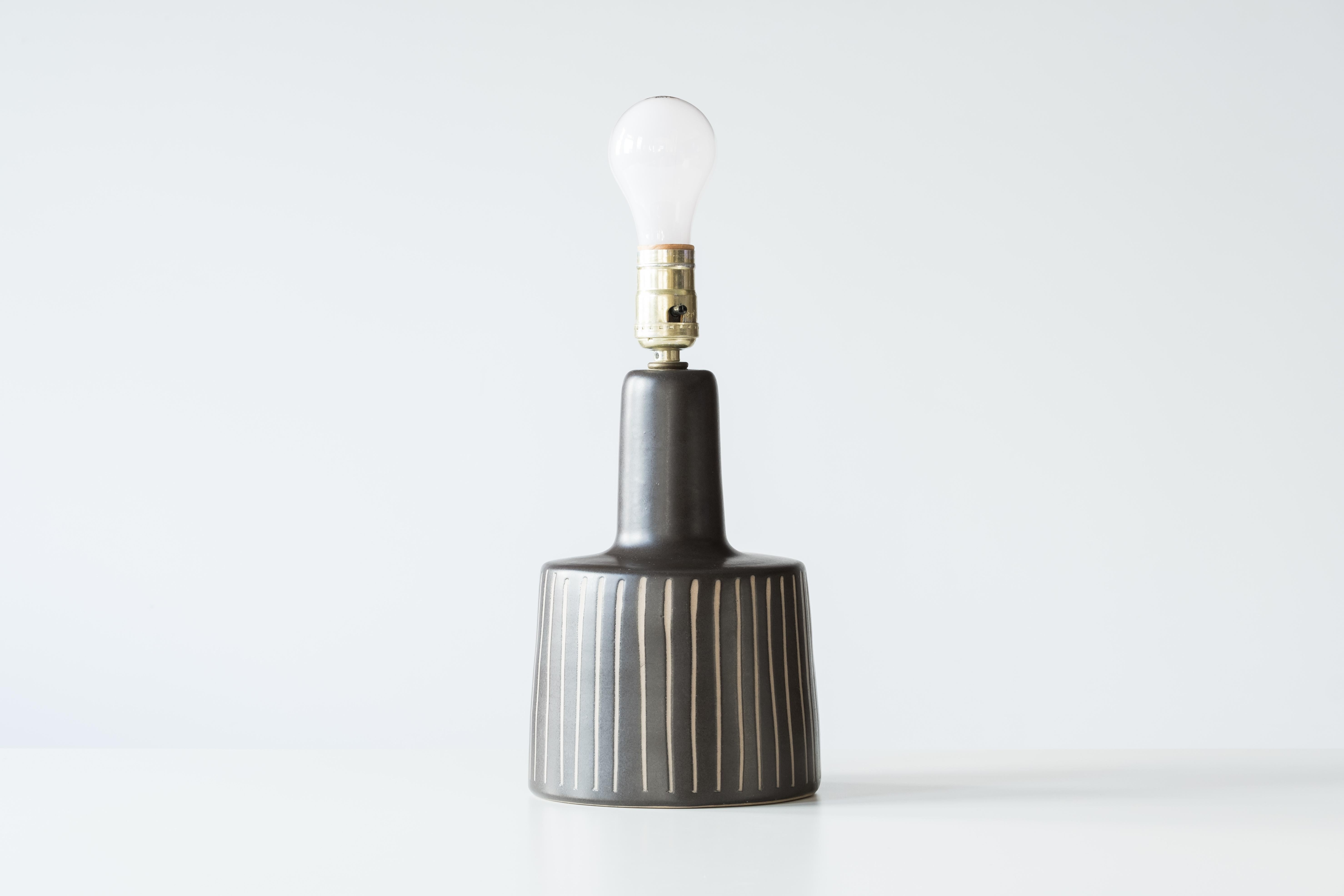 Glazed Martz / Marshall Studios Ceramic Table Lamp, Black Glaze with Vertical Stripes
