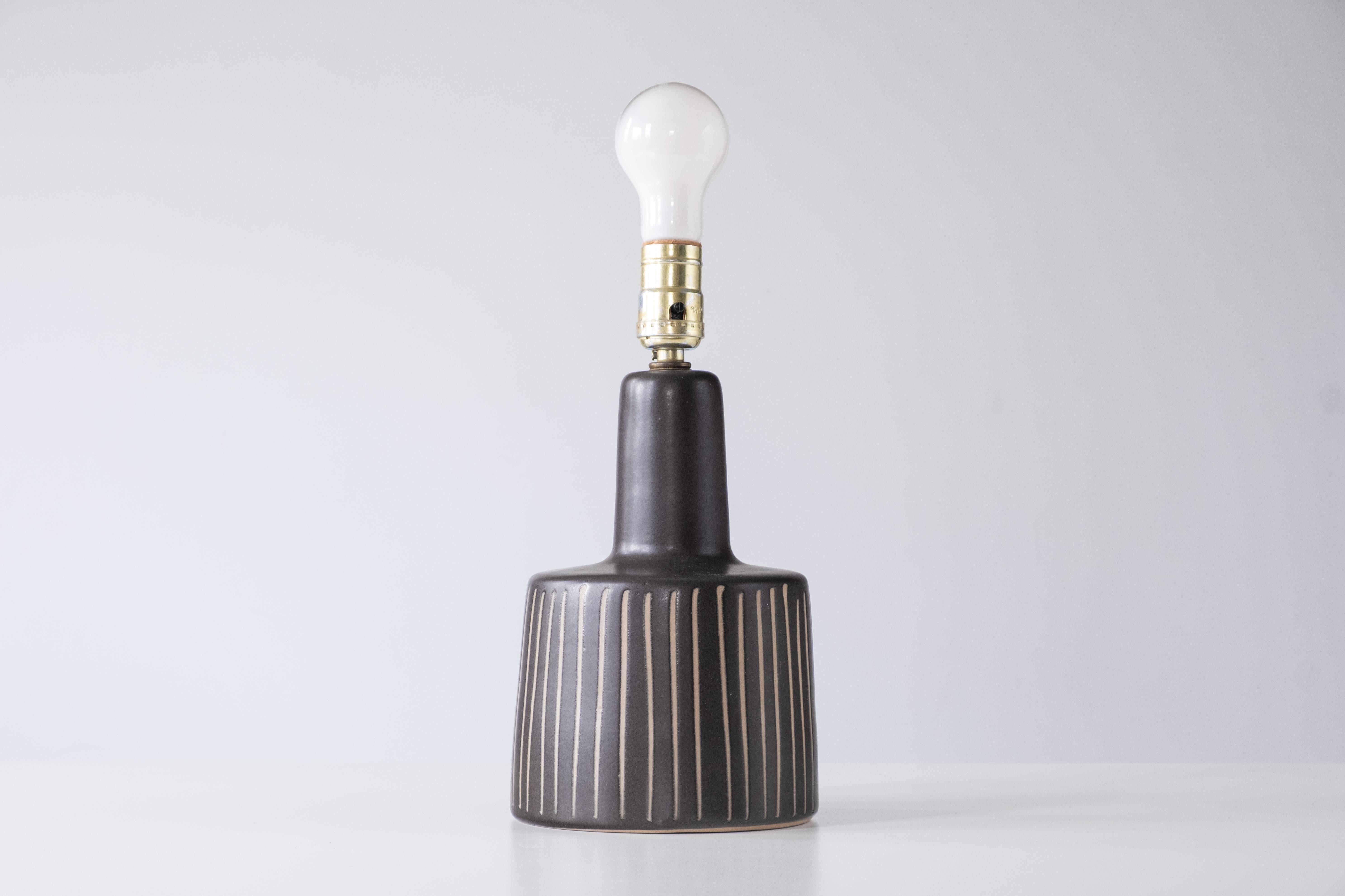 Glazed Martz / Marshall Studios Ceramic Table Lamp, Black Glaze with Vertical Stripes
