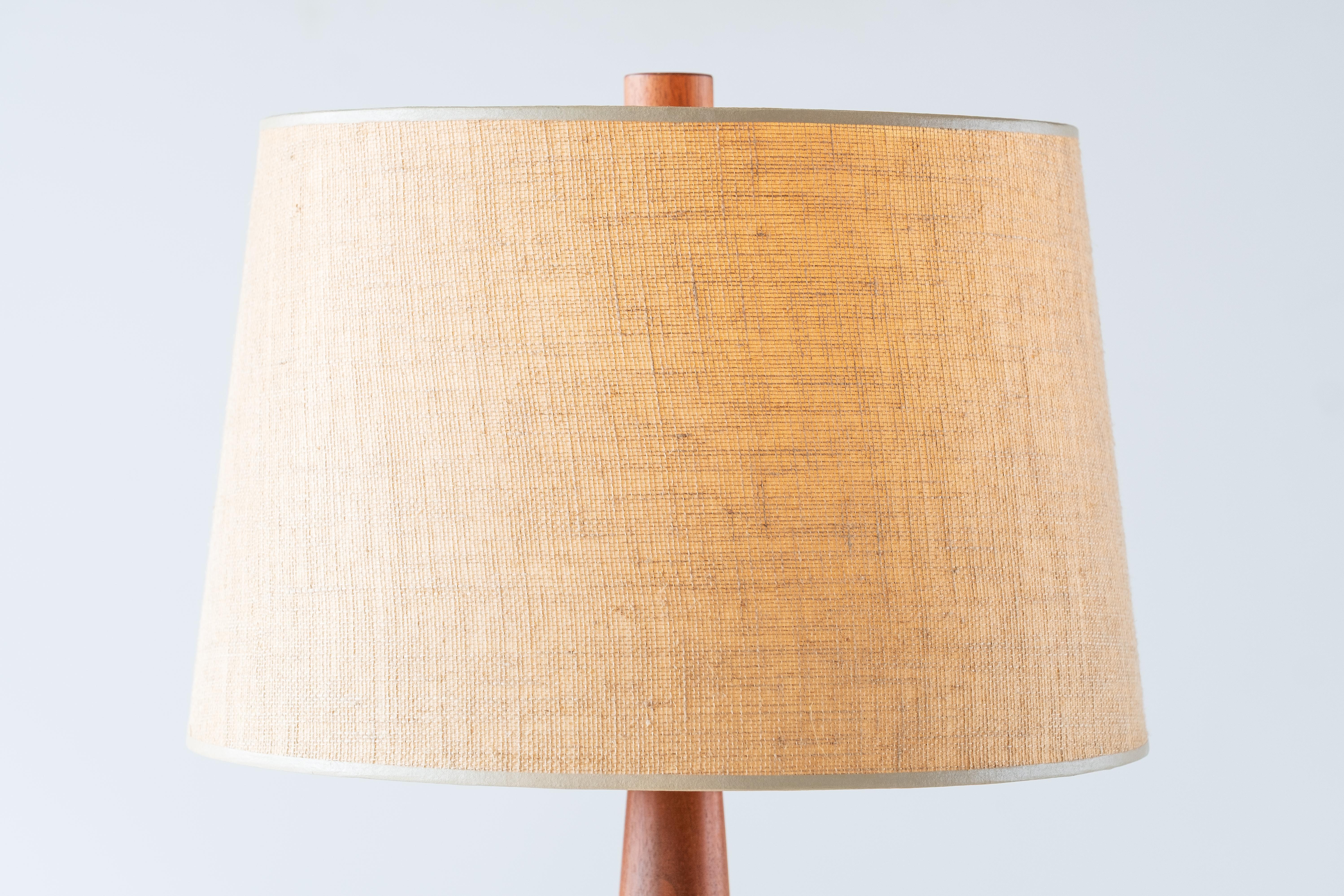 Lampe de table en céramique Martz/Marshall Studios, glaçure noire à rayures verticales en vente 1