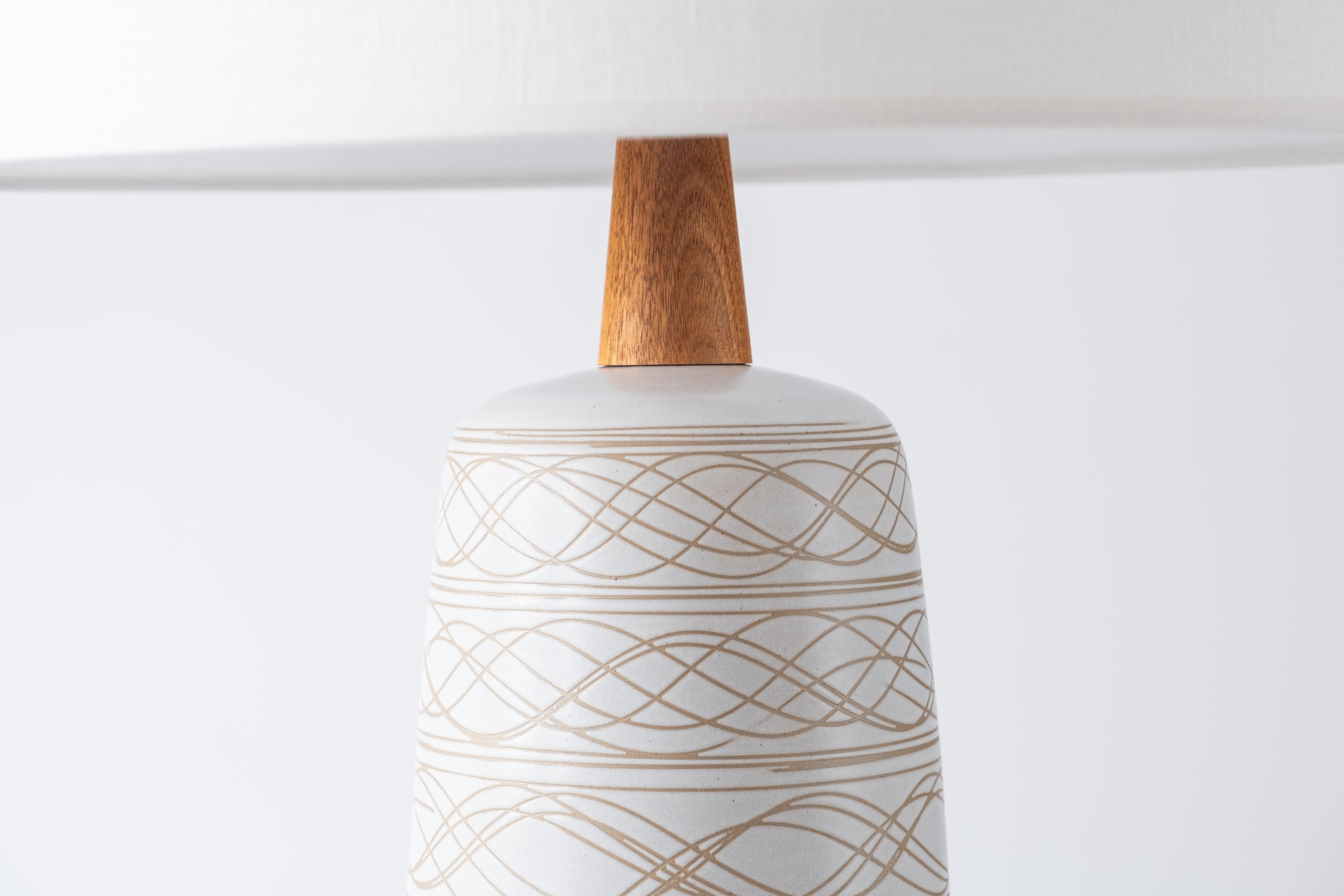 Martz / Marshall Studios Ceramic Table Lamp, Matte White Glaze with Walnut Base For Sale 1
