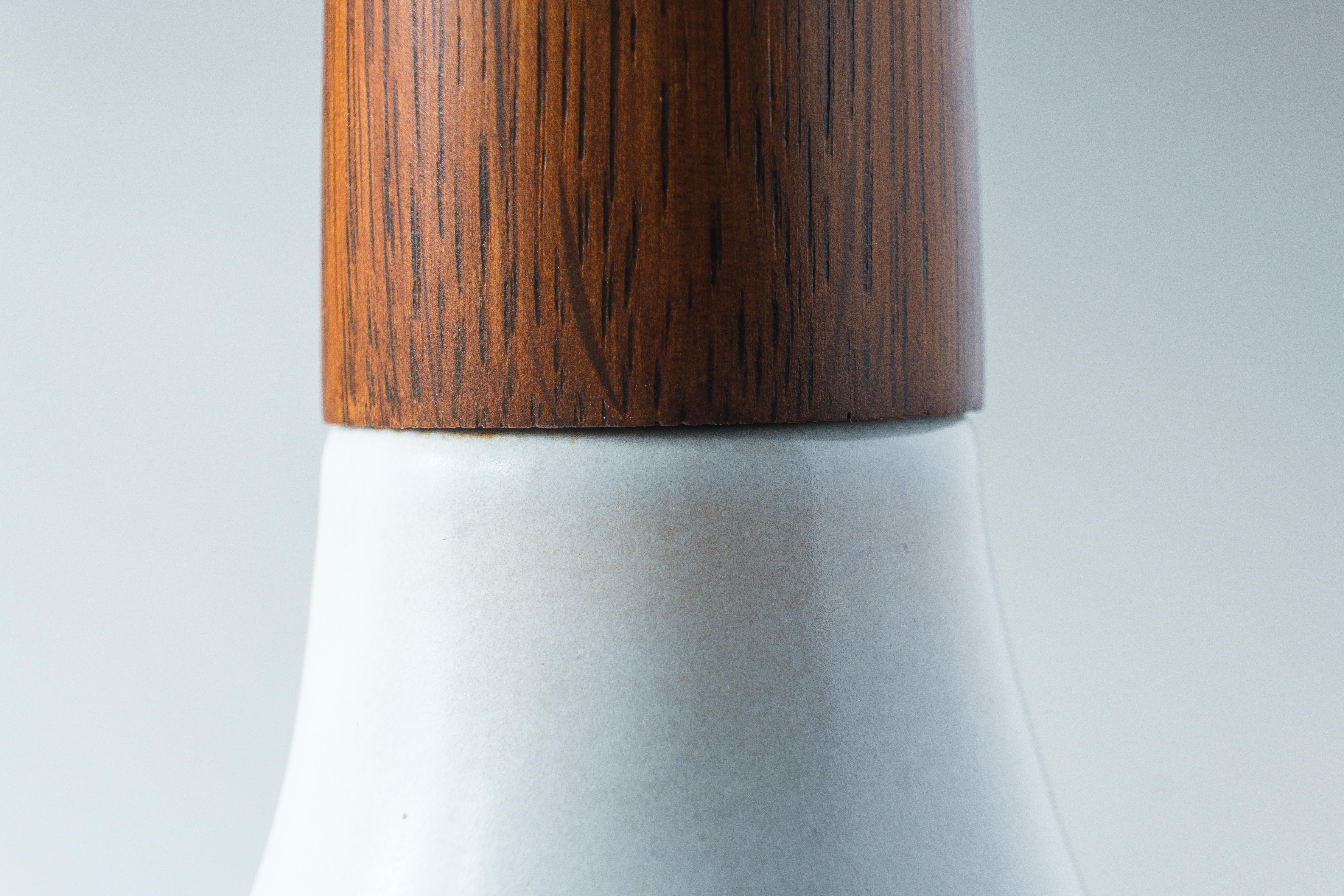 Martz / Marshall Studios Ceramic Table Lamp Pair — Speckled White Glaze with Tea 3