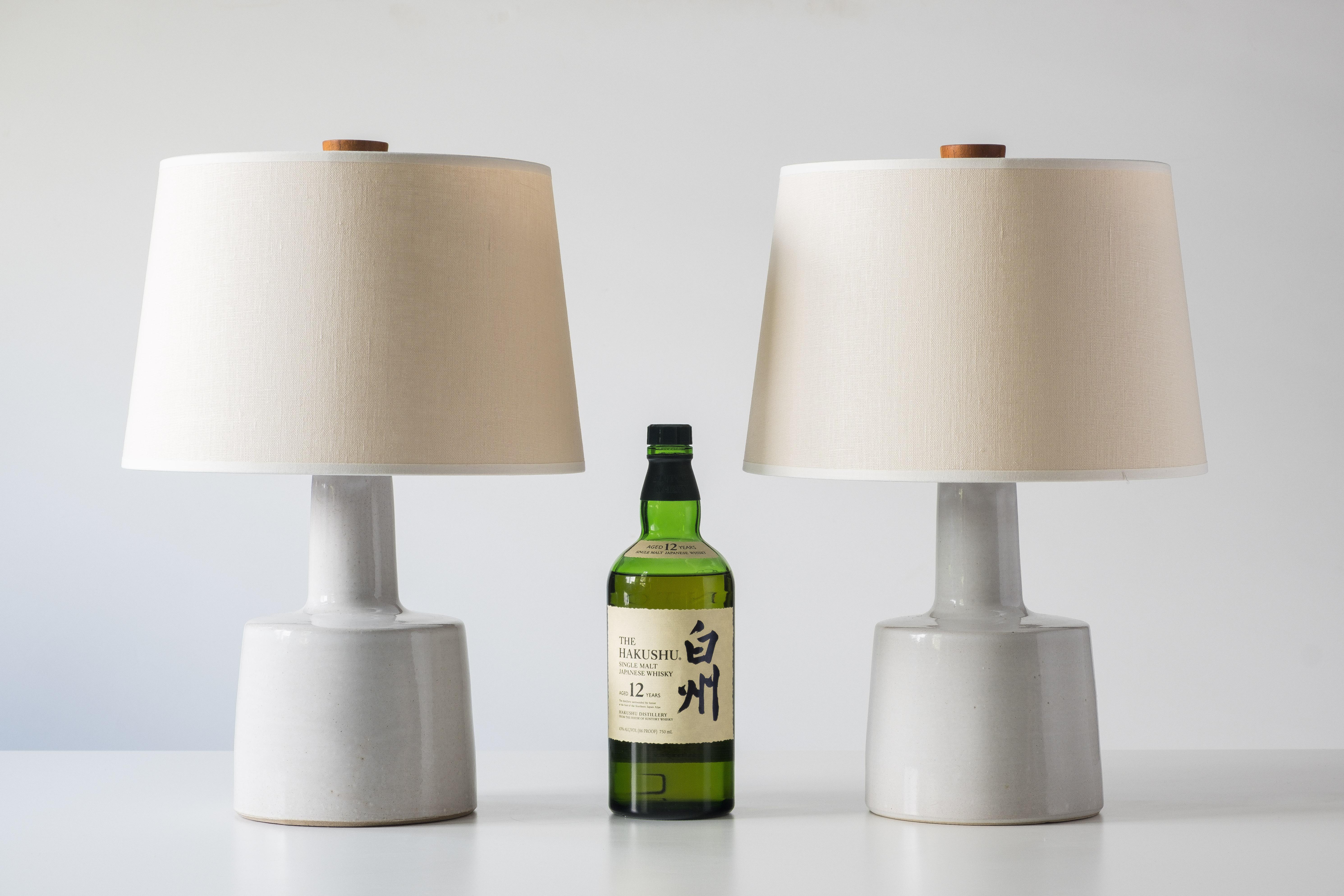 American Martz / Marshall Studios Ceramic Table Lamp Pair, White Glossy Glaze
