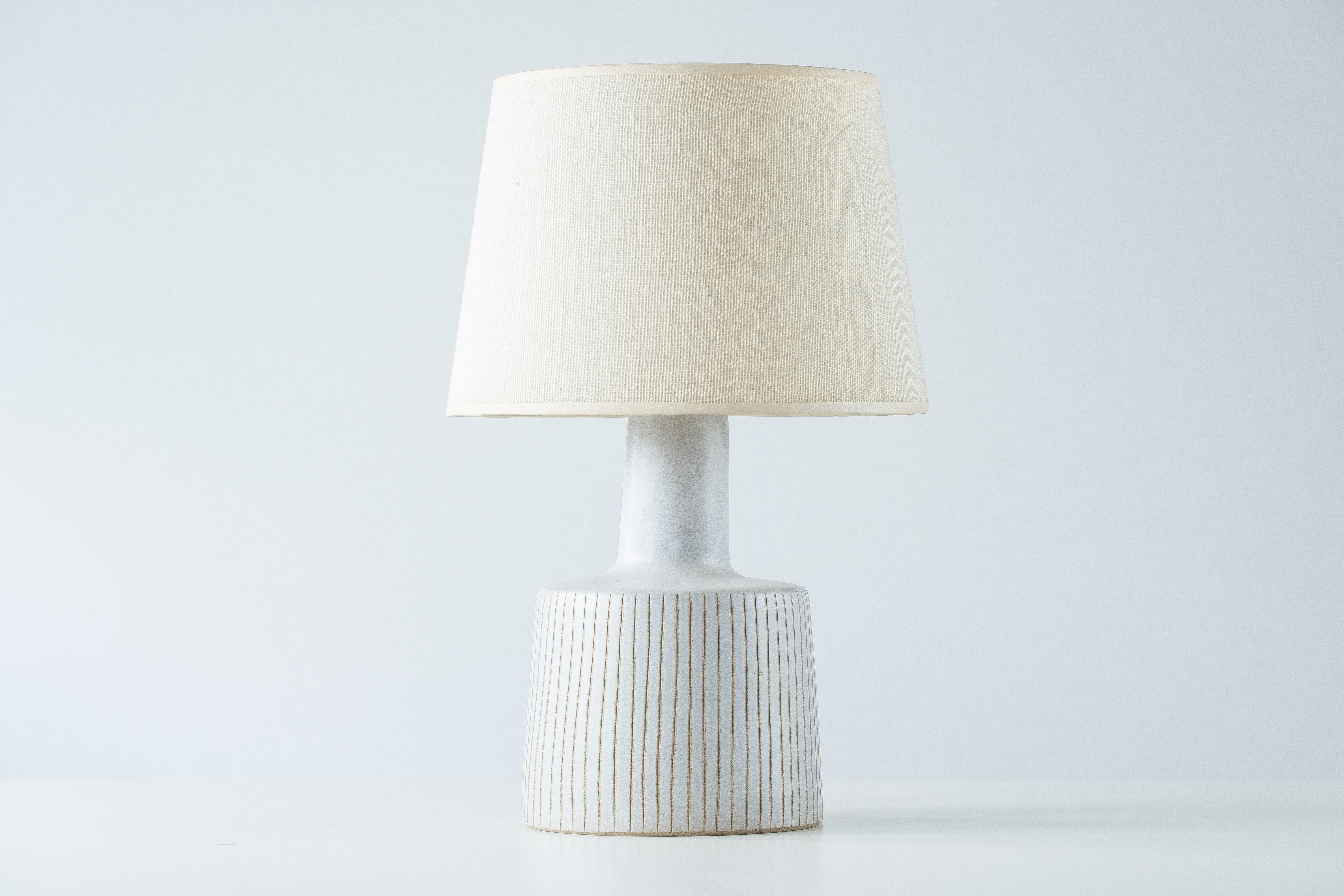 Mid-Century Modern Martz / Marshall Studios Ceramic Table Lamp, White Glaze with Vertical Stripes
