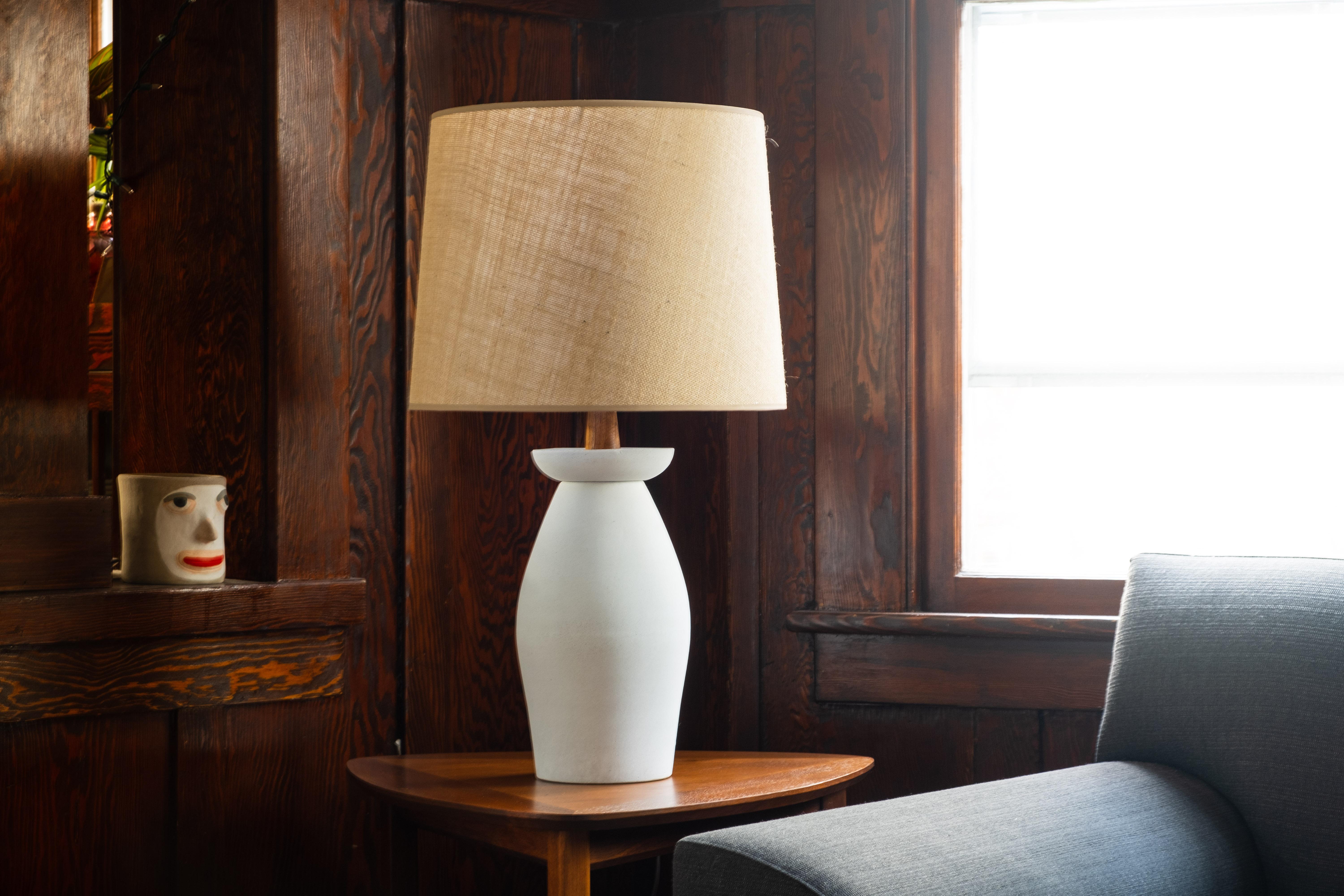 Martz / Marshall Studios Mid Century Ceramic Table Lamp, Matte White In Good Condition In Portland, OR