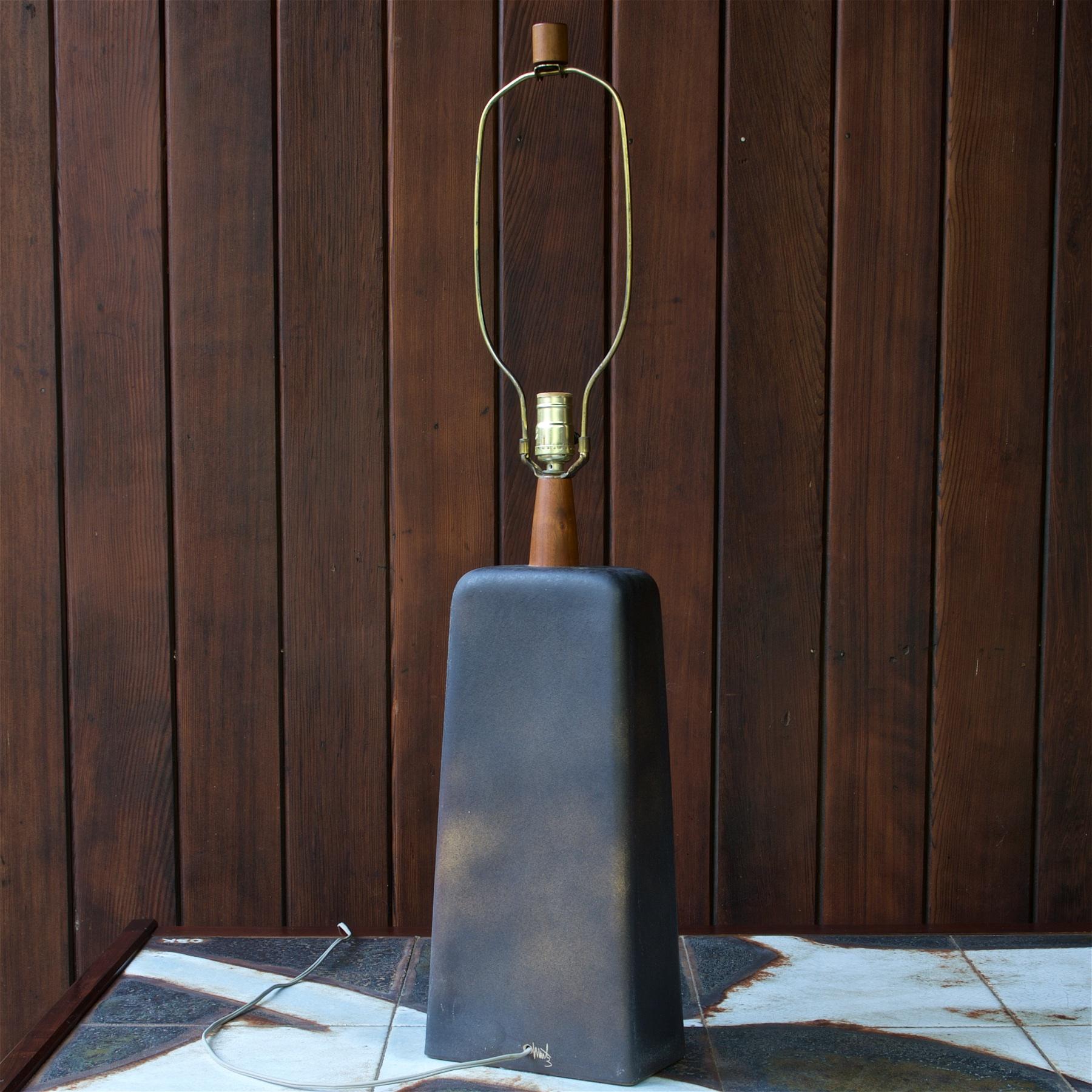 American Martz Sgraffito Tombstone Table Lamp Rustic Cabinmodern Midcentury Post Beam