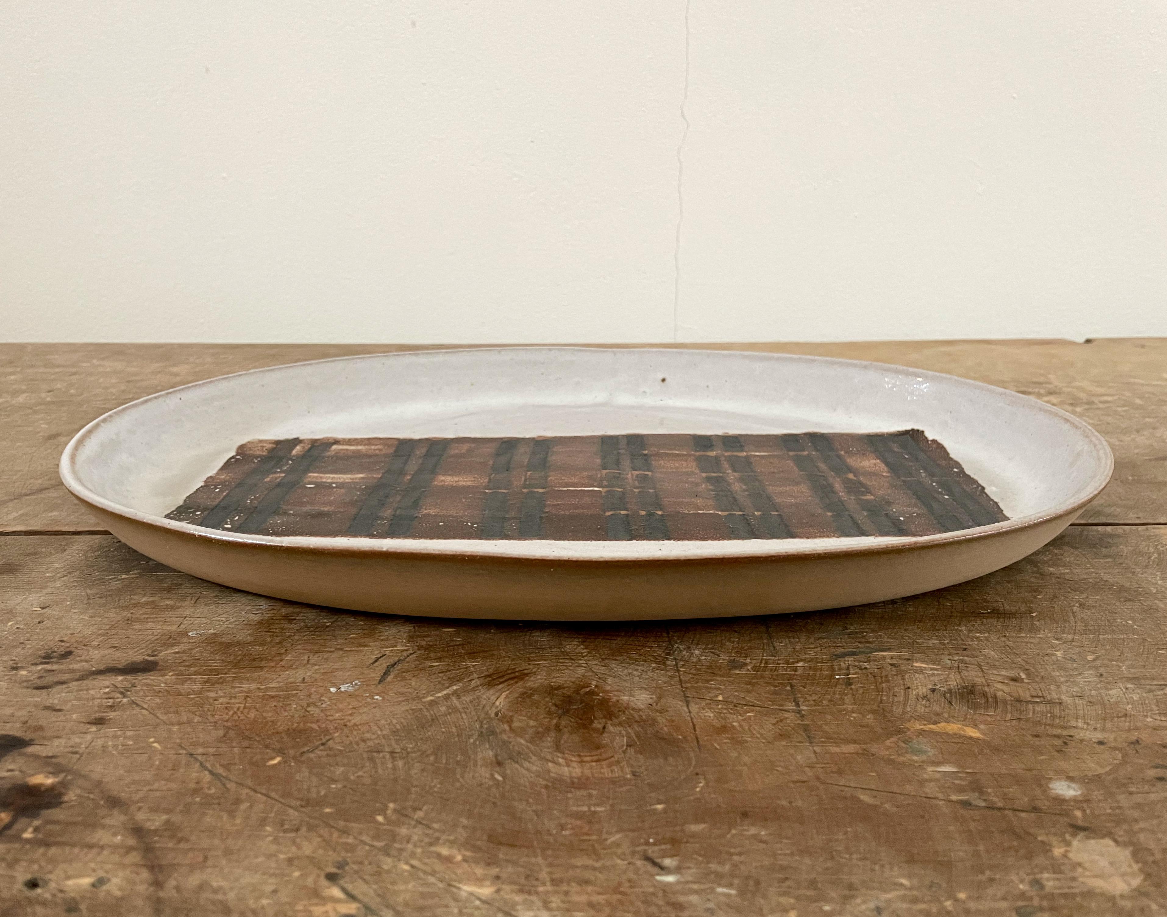 Martz  Studio Pottery Platter In Good Condition For Sale In West Hollywood, CA