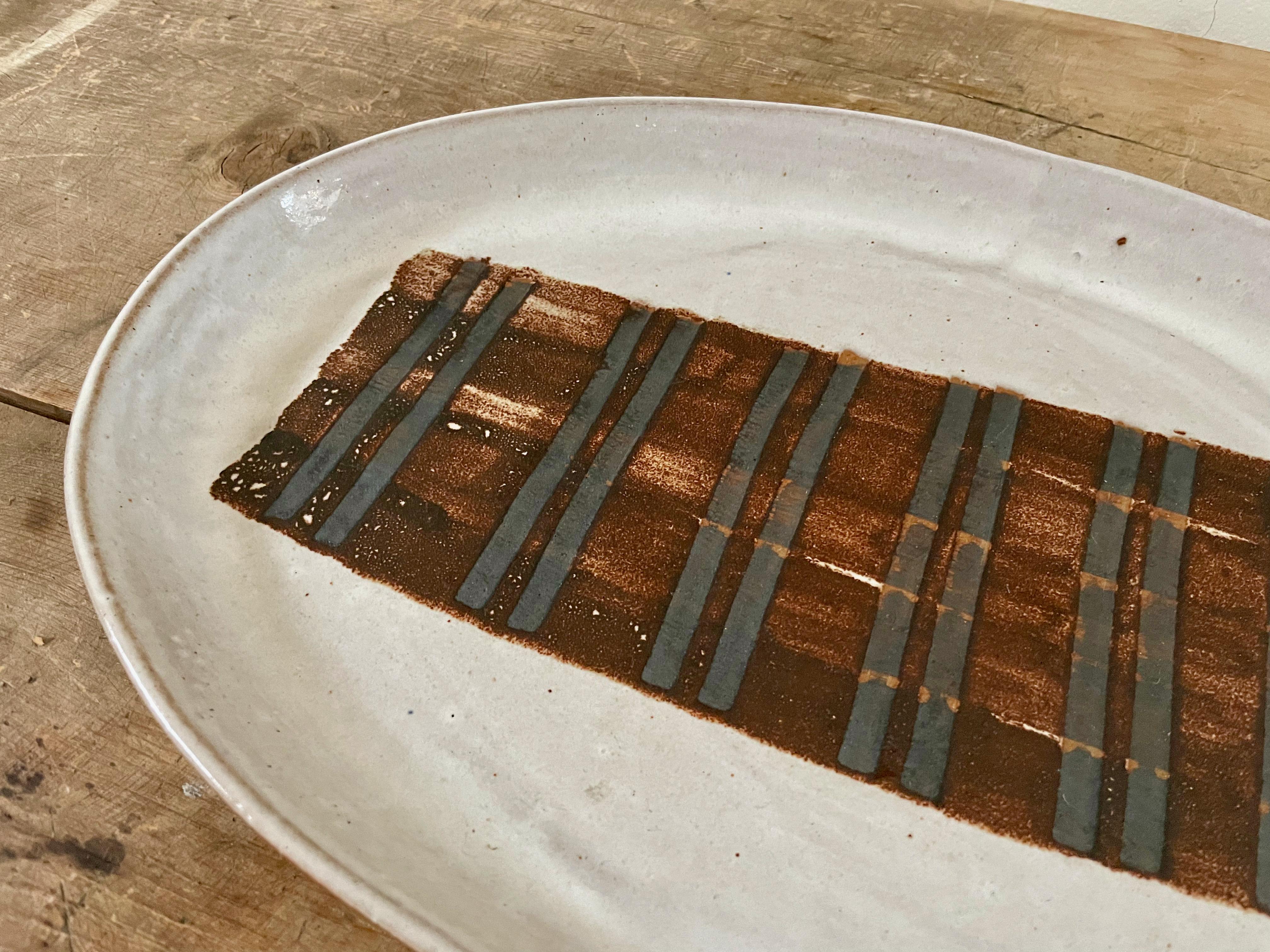 Martz  Plato de cerámica Studio Pottery mediados del siglo XX en venta
