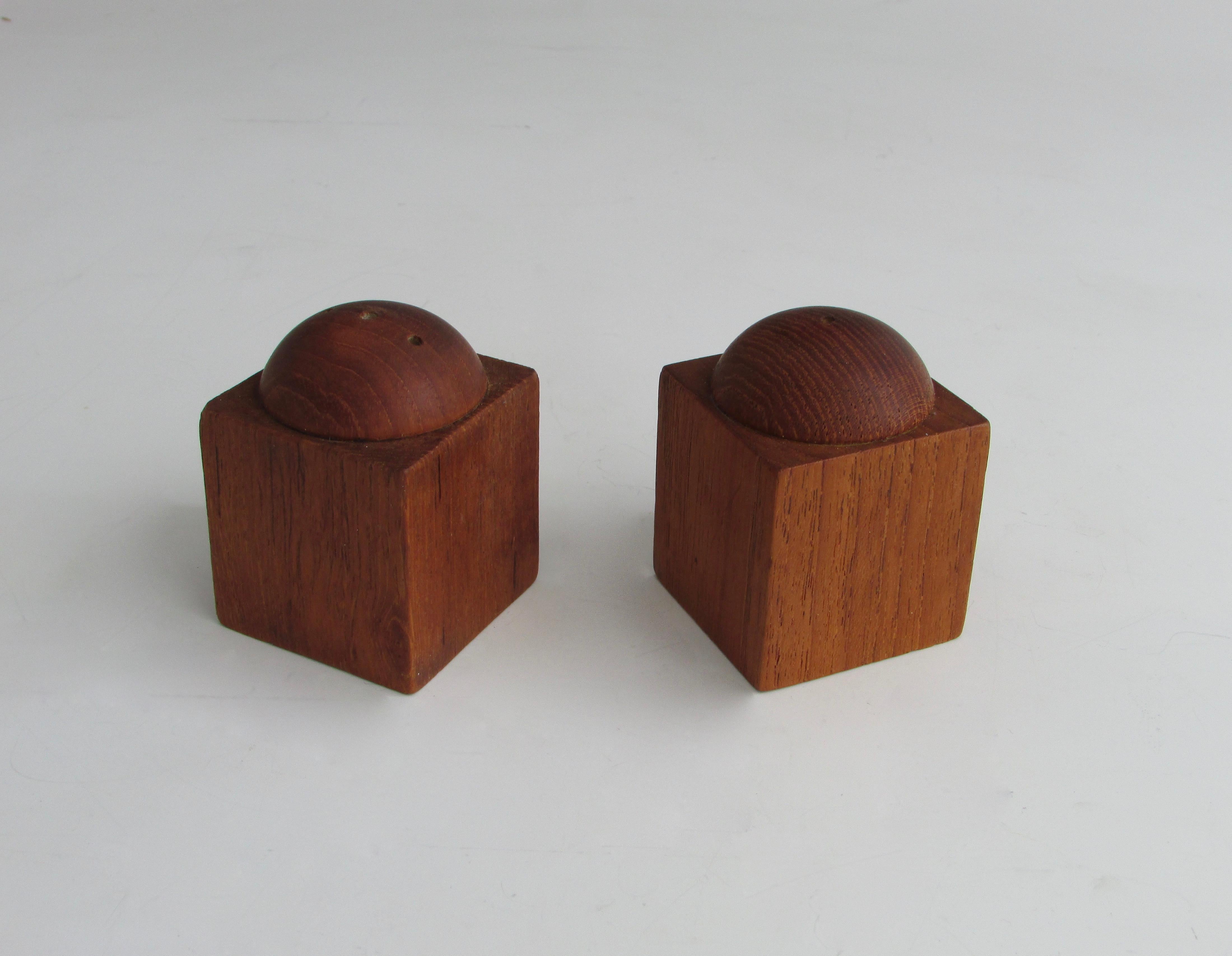 black salt and pepper shakers