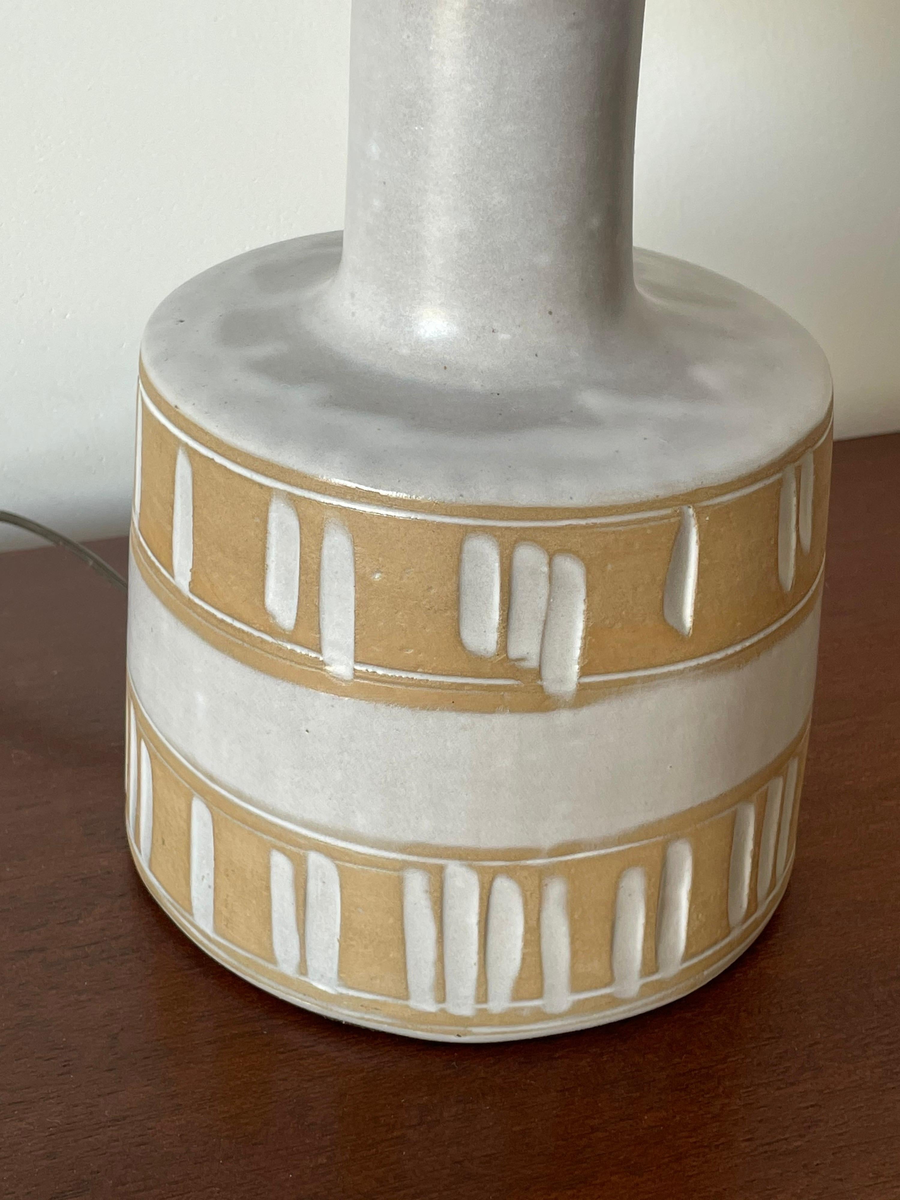 Mid-Century Modern Martz Table Lamp by Jane and Gordon Martz, Ceramic For Sale