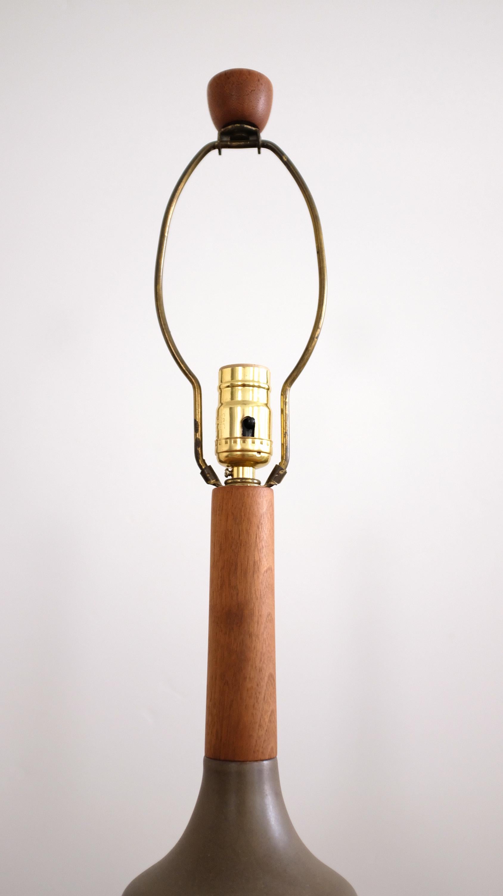 Mid-Century Modern Martz Table Lamp by Jane and Gordon Martz for Marshall Studios, 1960s, Ceramic For Sale