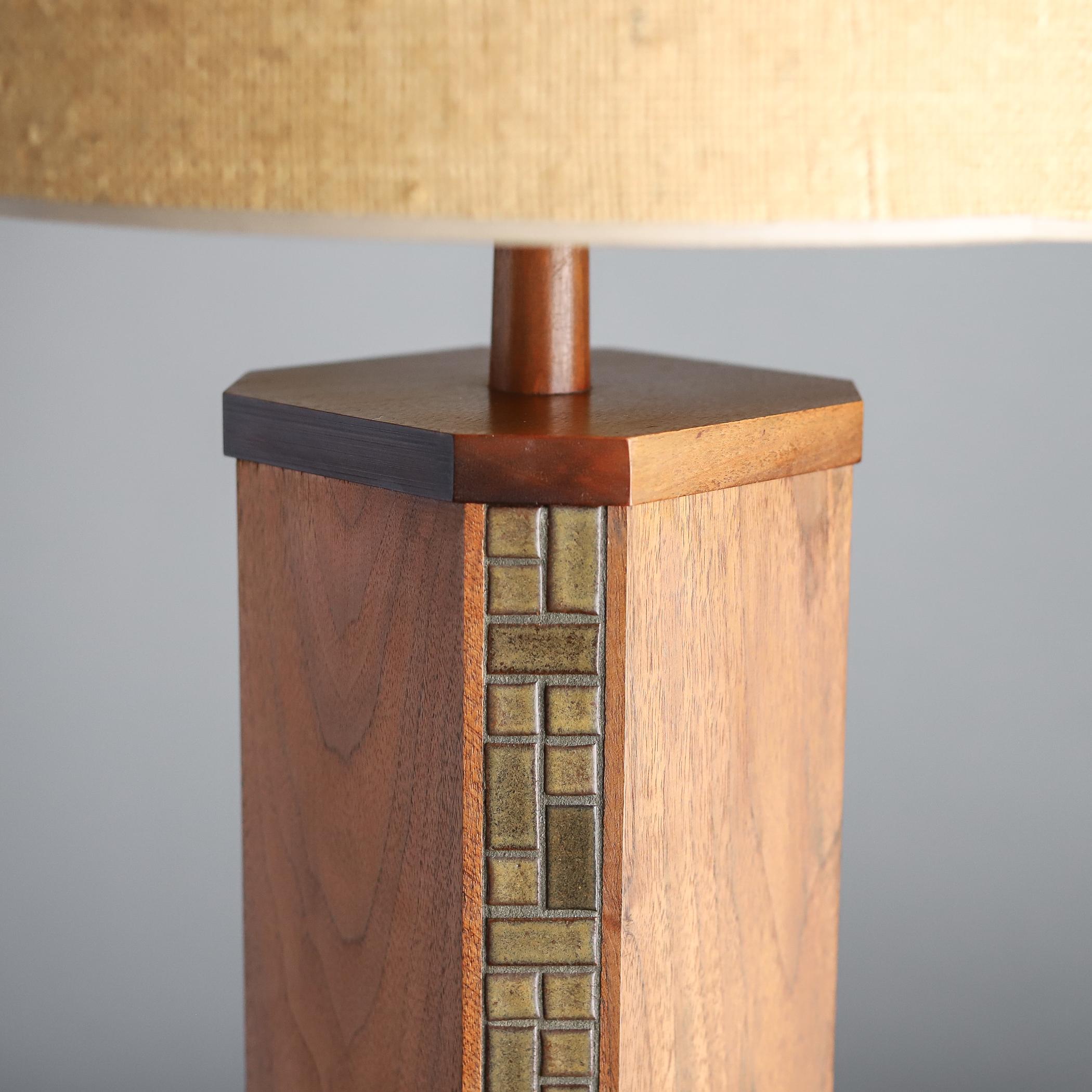 American Martz Walnut and Ceramic Tile Lamp, Jane and Gordon Martz Marshall Studios 1960s For Sale