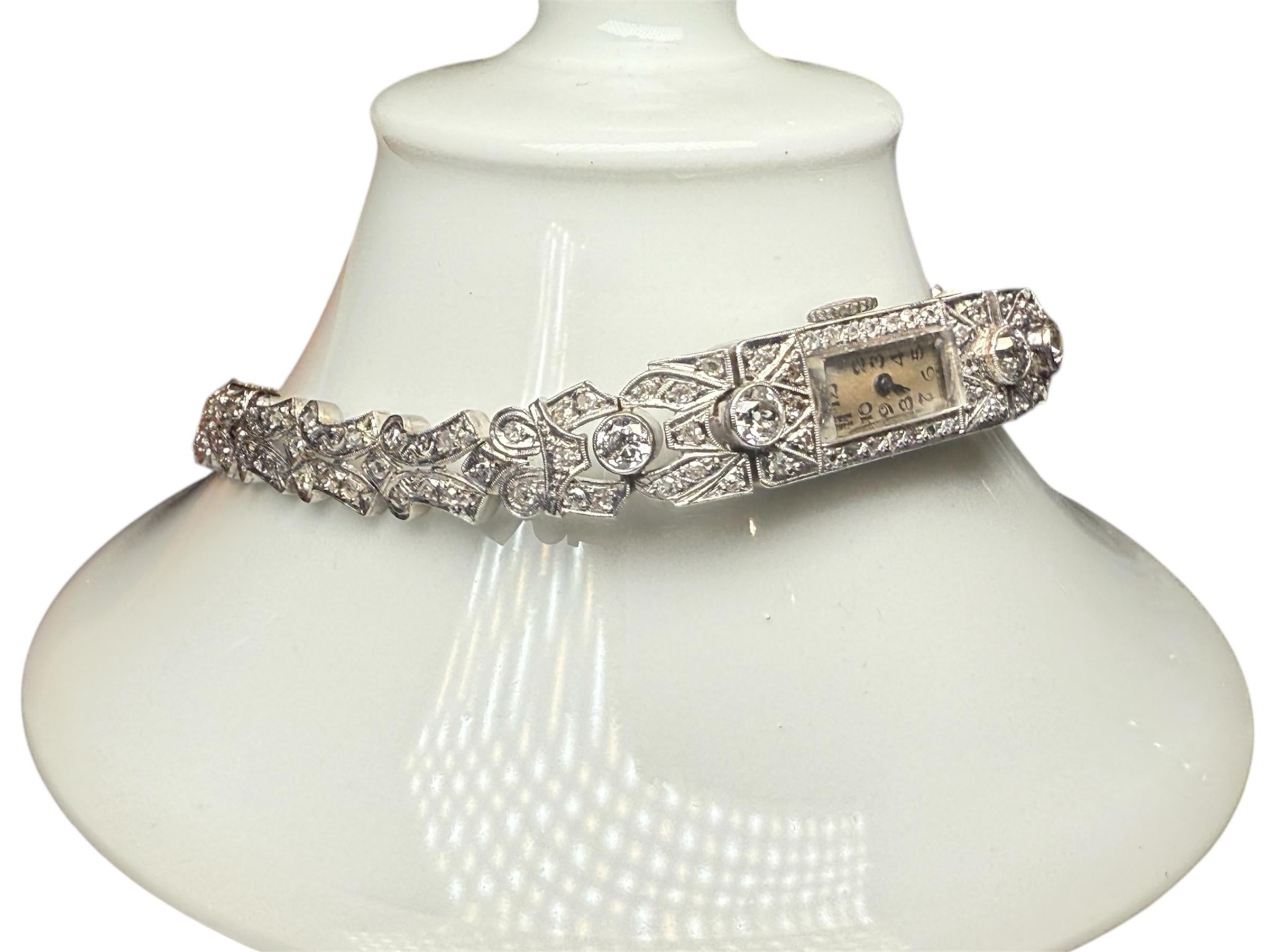 Reloj de pulsera de mujer Marvel de platino y diamantes Talla antigua en venta