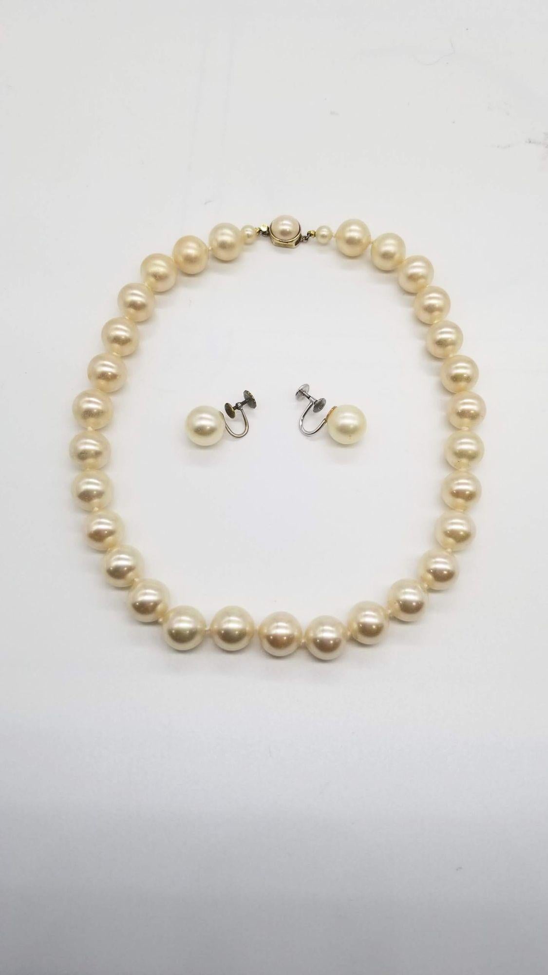 Marvella Sterling Pearl Necklace and Earrings Set: Timeless Elegance in 925 Silver

Marked: 