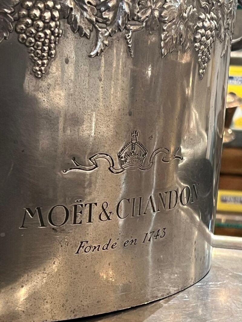 Marvellous Moët & Chandon Champagne Cooler In Good Condition In Copenhagen K, DK