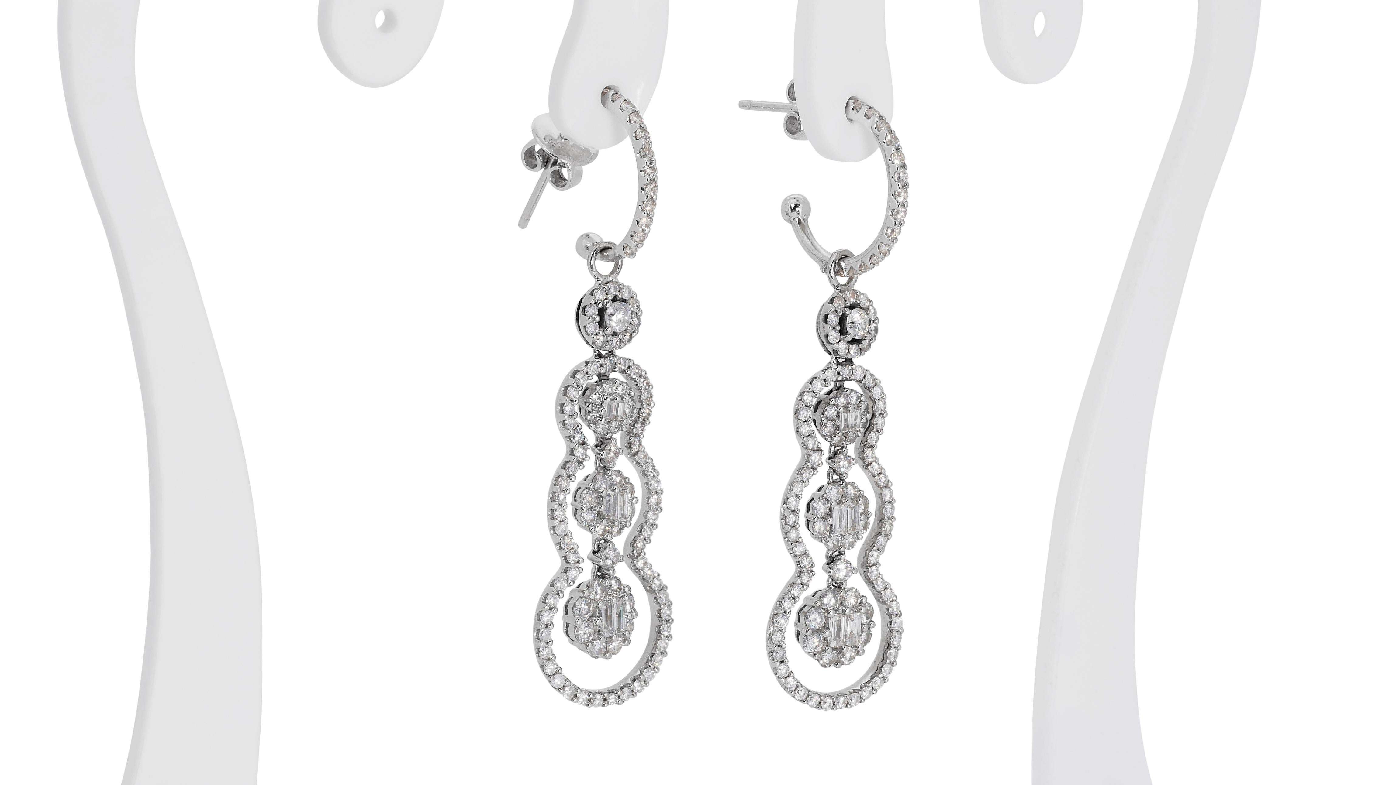 Marvelous 18k White Gold Drop Earrings w/ 3.5ct Natural Diamonds AIG Certificate For Sale 1