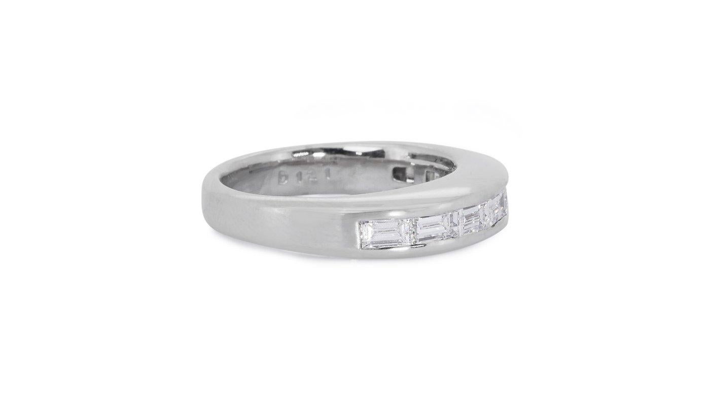 Marvelous 18k White Gold Pave Band Ring w/ 1.4 Carat Natural Diamonds IGI Cert For Sale 2