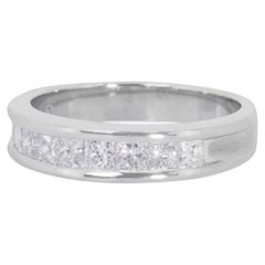 Marvelous bague en or blanc 18 carats avec 1,05 carat Pavé de diamants Princesse