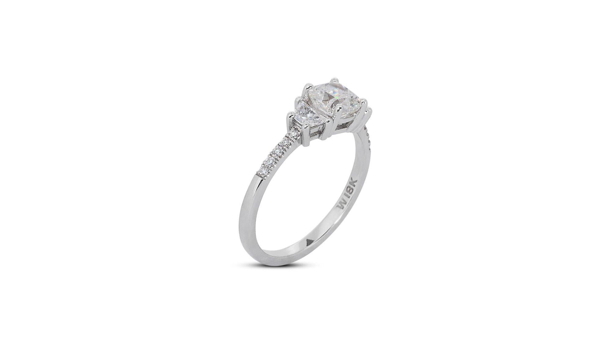 Marvelous 18k White Gold Ring with 1.48 ct Total Natural Diamonds - GIA Cert For Sale 4