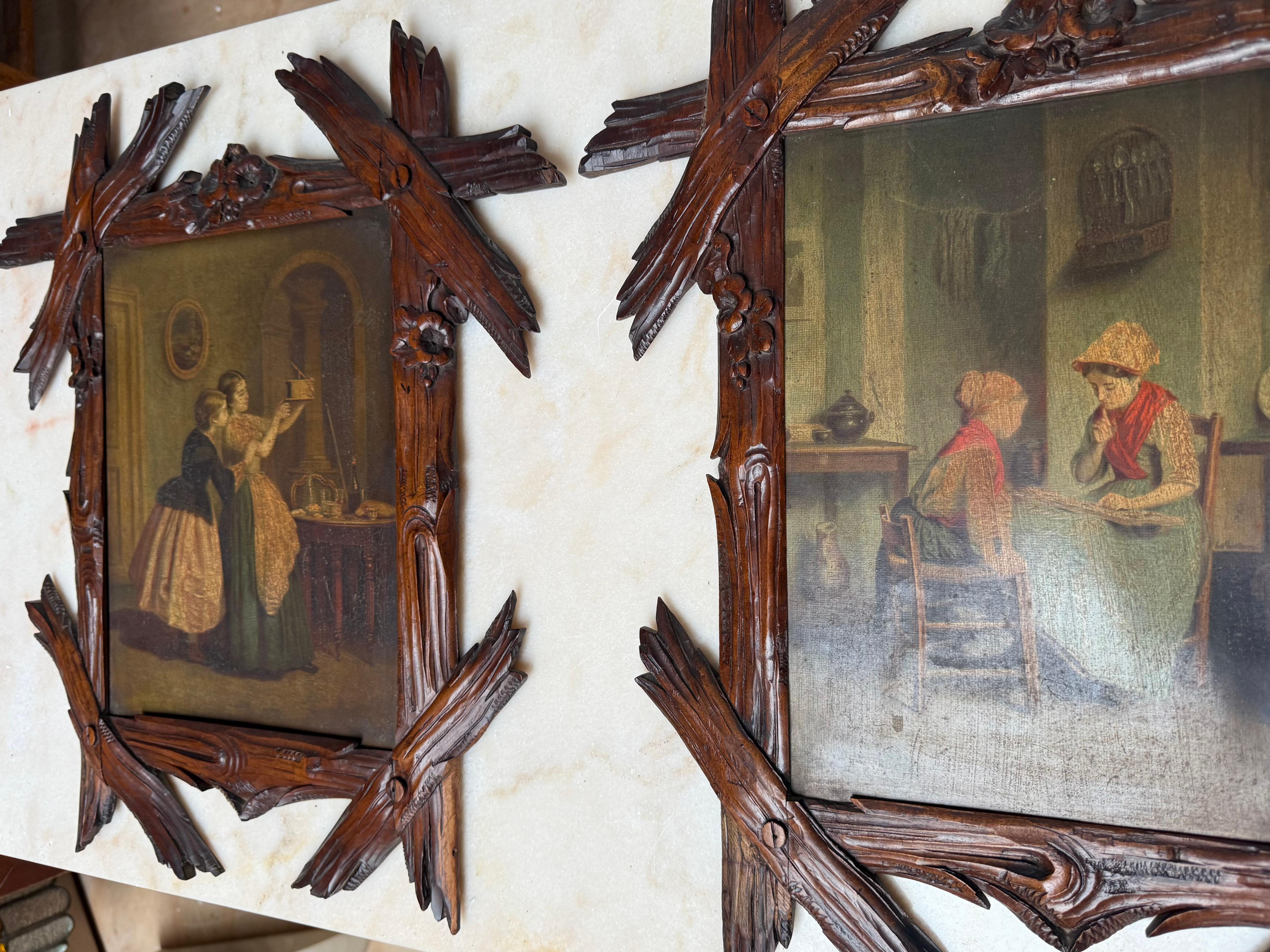 Marvelous and Antique Pair of 19th Century Black Forest Hand-Carved Wood Frames For Sale 5