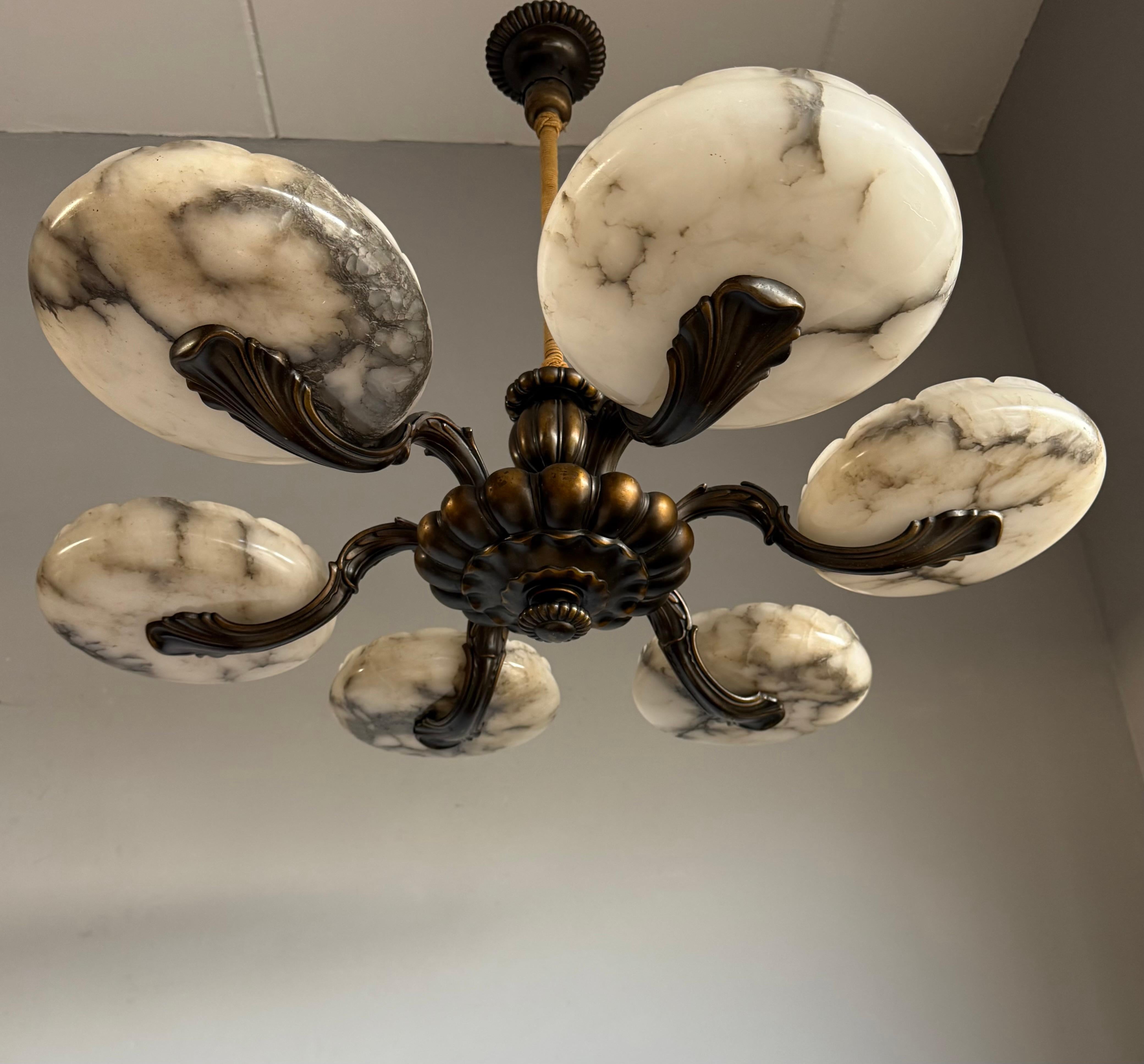 MARVELOUS Bronze Art Deco Chandelier / Pendant with SIX LARGE Alabaster Shades (lampadario in bronzo con sei grandi paralumi in alabastro) in vendita 5