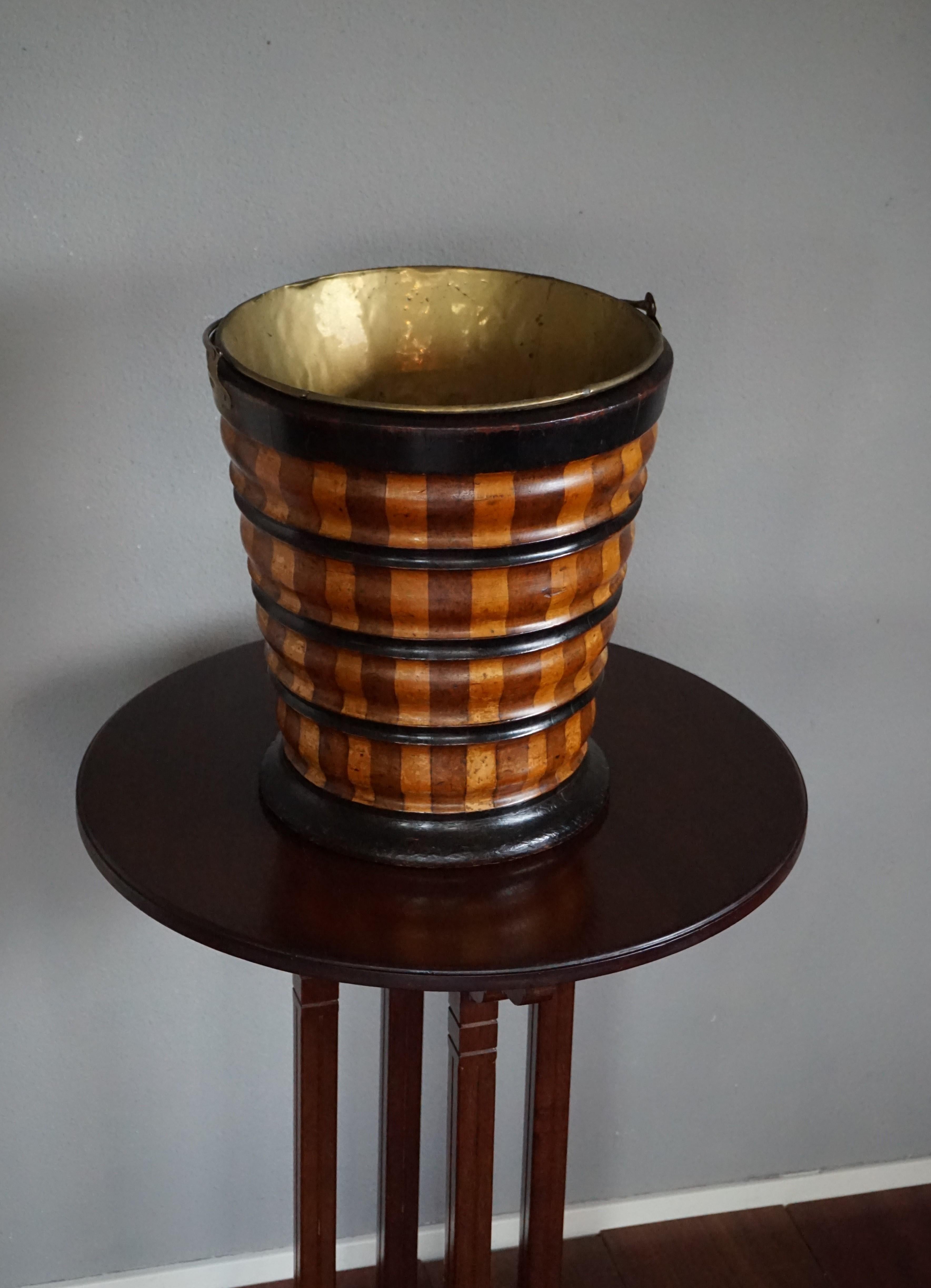 Ebonized Marvelous Design & Colors 19th Century Two-Tone Wooden Dutch Regency Tea Bucket