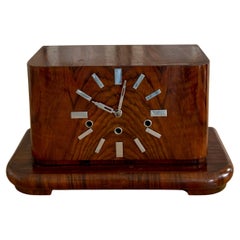 Marvelous Design & Warm Color Burl Walnut Art Deco, Bauhaus Mantel / Desk Clock