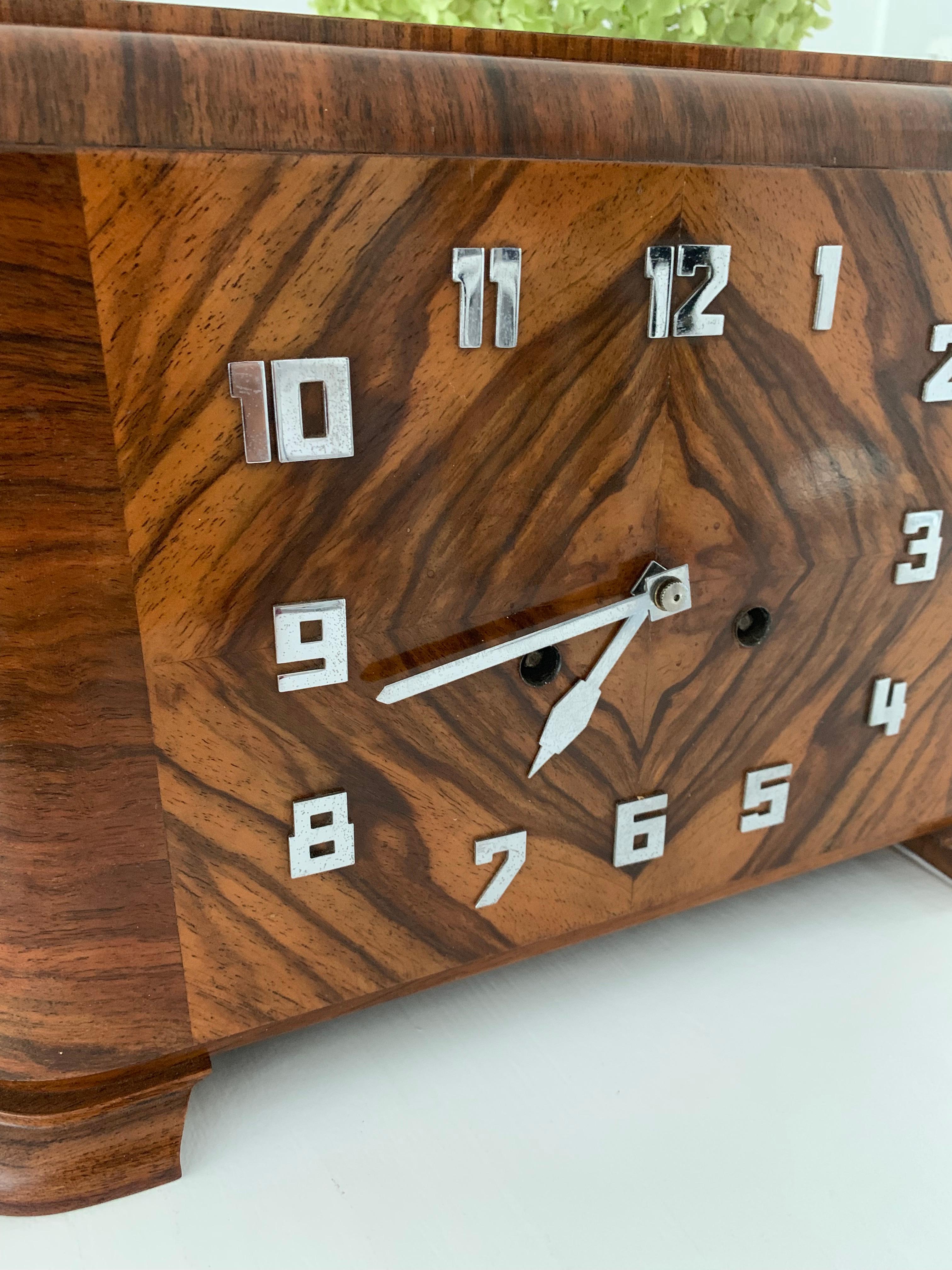 Marvelous Design & Warm Color Burl Walnut Art Deco Mantel Desk or Pendulum Clock 9