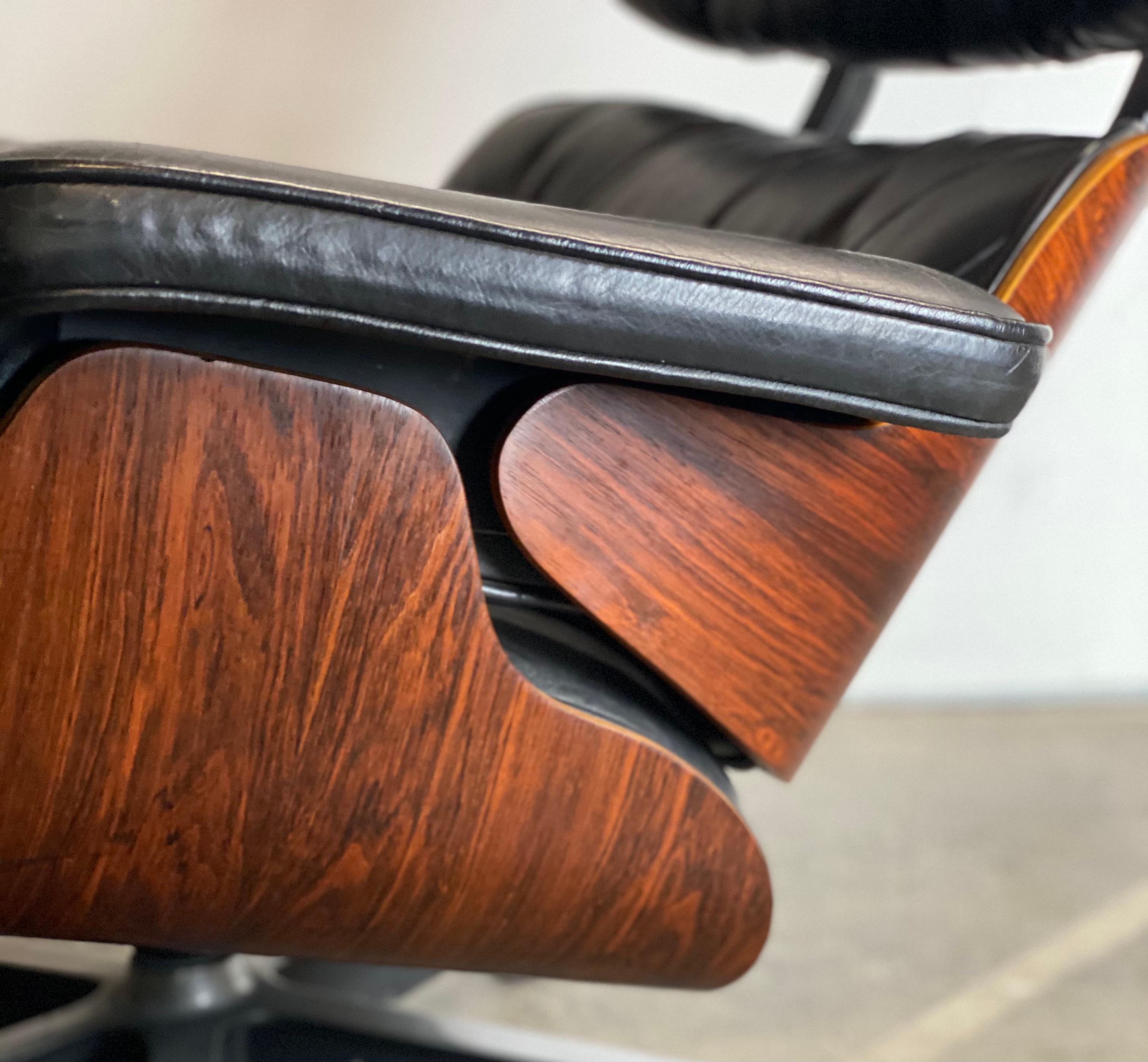 Mid-Century Modern Marvelous Herman Miller Eames Lounge Chair and Ottoman