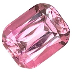 Magnifique tourmaline naturelle rose vif à facettes de 3,10 carats pour bijoux