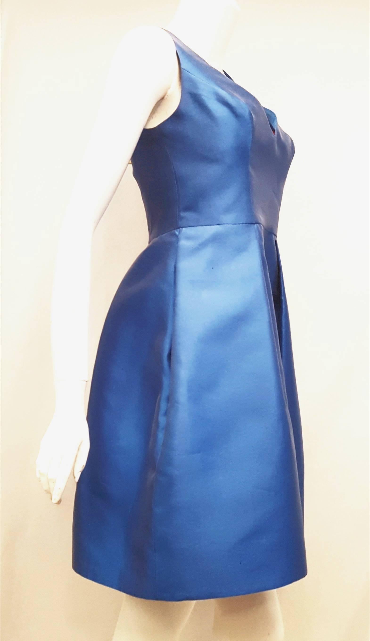 Women's Monique Lhuillier Sky Blue Sleeveless V Neck Dress For Sale