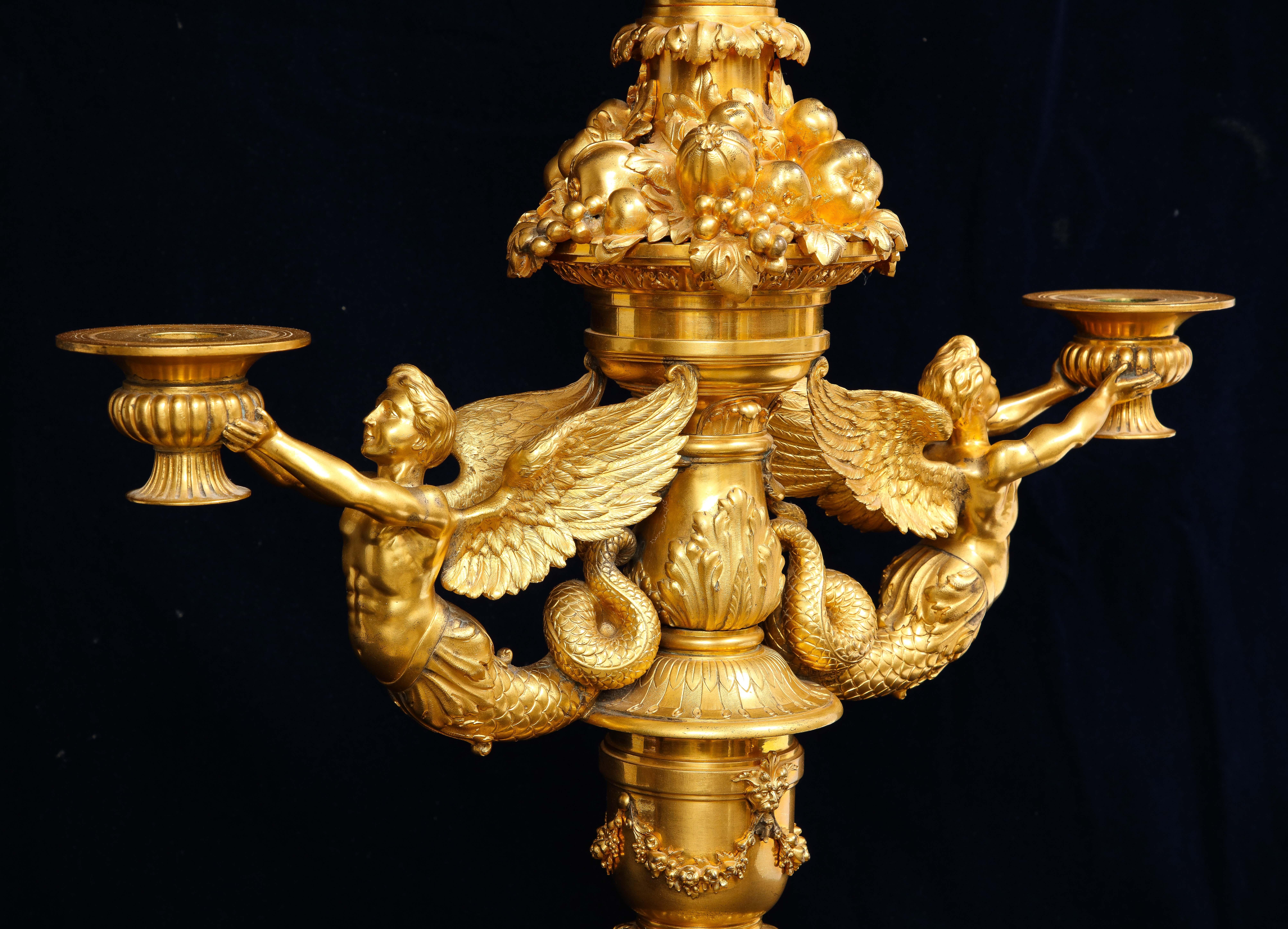 Merveilleuse paire de candélabres à quatre bras en bronze doré français du 19ème siècle, signés P. Canaux en vente 6