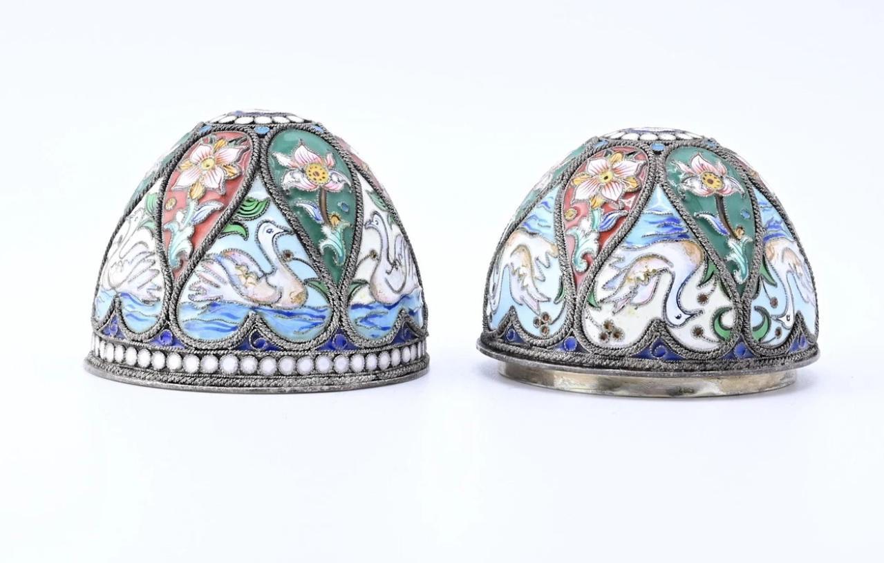 Maravillosos Huevos Rusos de Plata Esmaltada con Cisnes 1