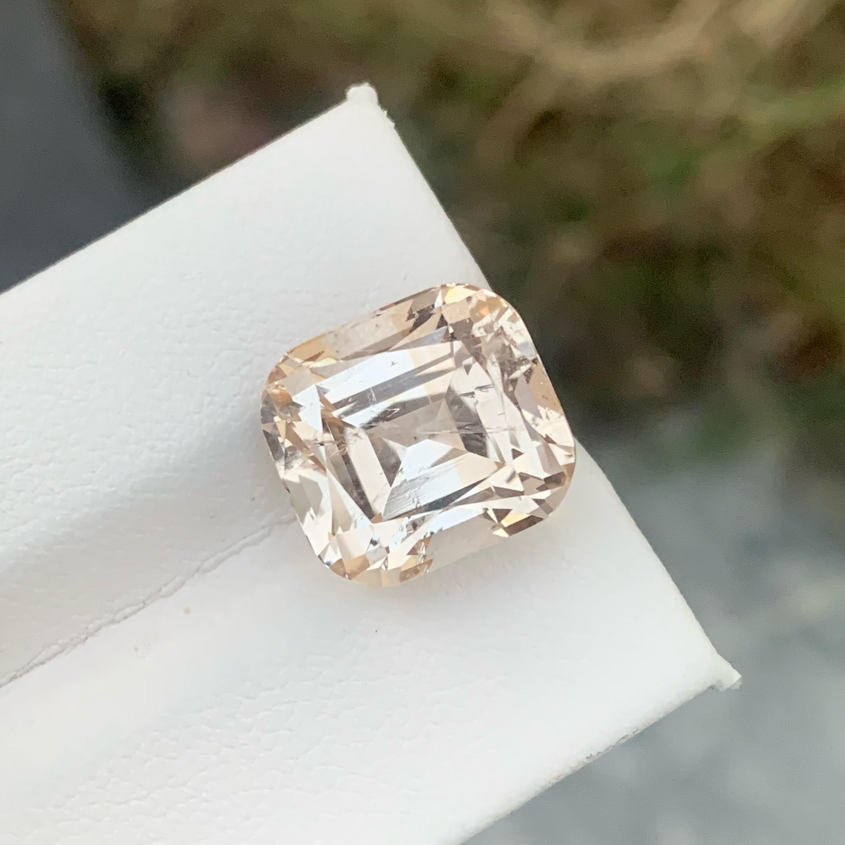 Weight 14.95 carats 
Dimensions 13.1 x 11.9 x 10.5mm
Treatment None 
Origin Pakistan 
Clarity SI (slightly included)
Shape Cushion 
Cut Fancy Cushion 


Discover the allure of this exquisite topaz loose stone, a masterpiece of nature's artistry.