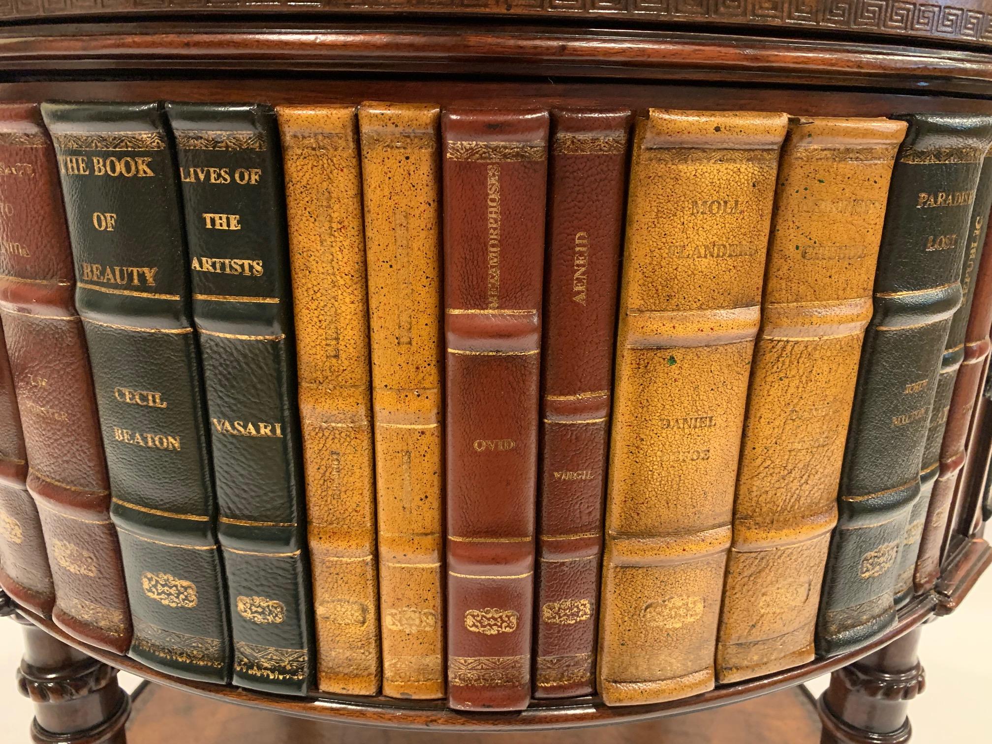 Marvelous Trompe l'oeil Book Motife Round Side Table In Good Condition In Hopewell, NJ