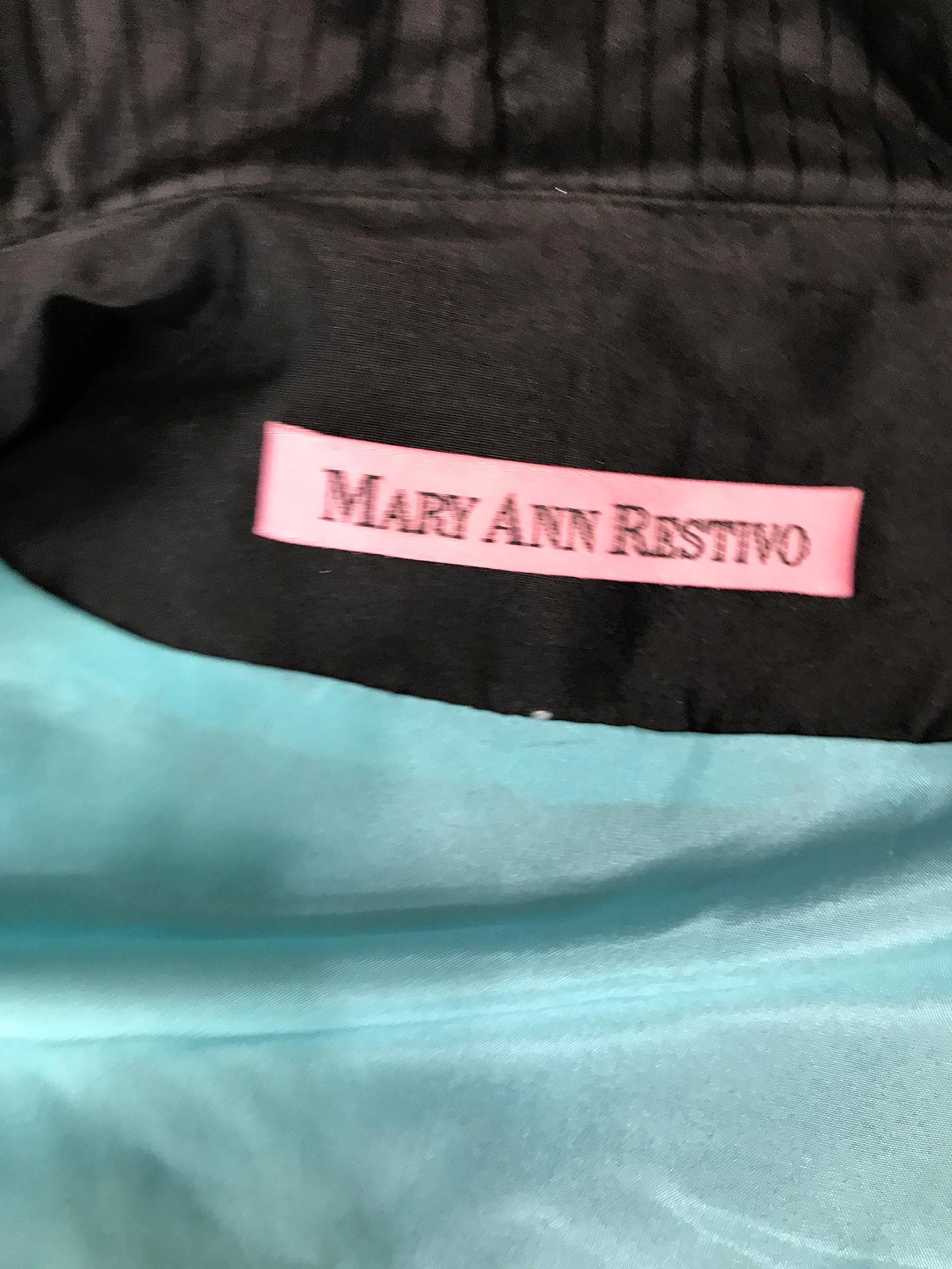 Mary Ann Restivo - Veste boléro en taffetas de soie noire brodée  en vente 6