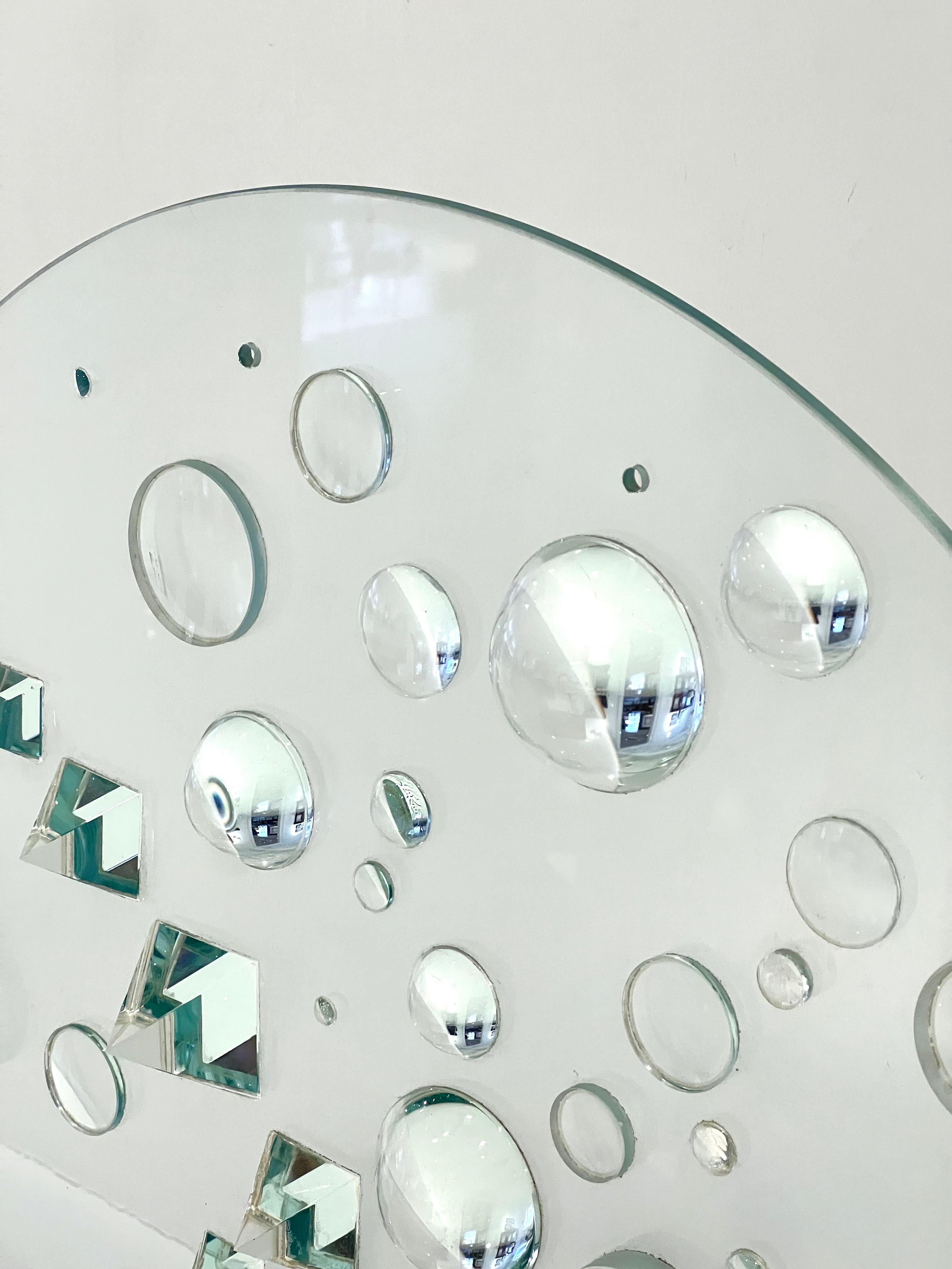 Metà XX secolo Mary Bauermeister Scultura a disco in vetro ottico in vendita