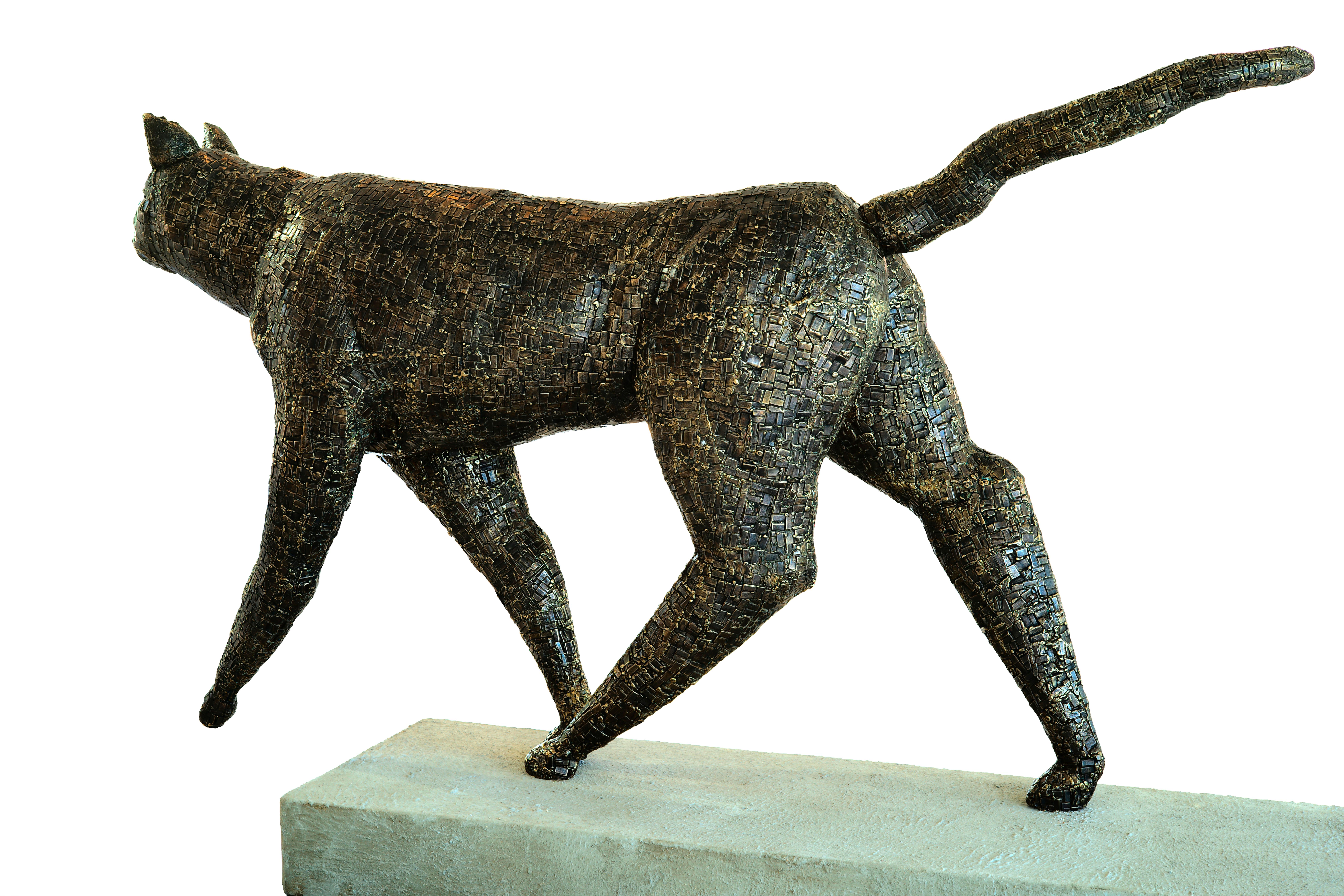 Walking Cat - Grande sculpture d'animal en bronze avec surface à motifs de mosaïque en vente 3