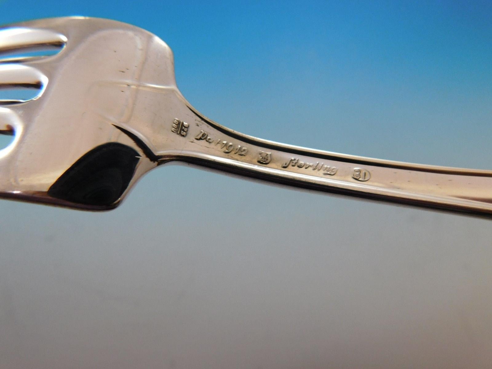 20ième siècle Ensemble de couverts en argent sterling pour 12 personnes 79 pièces, Mary Chilton par Towle en vente