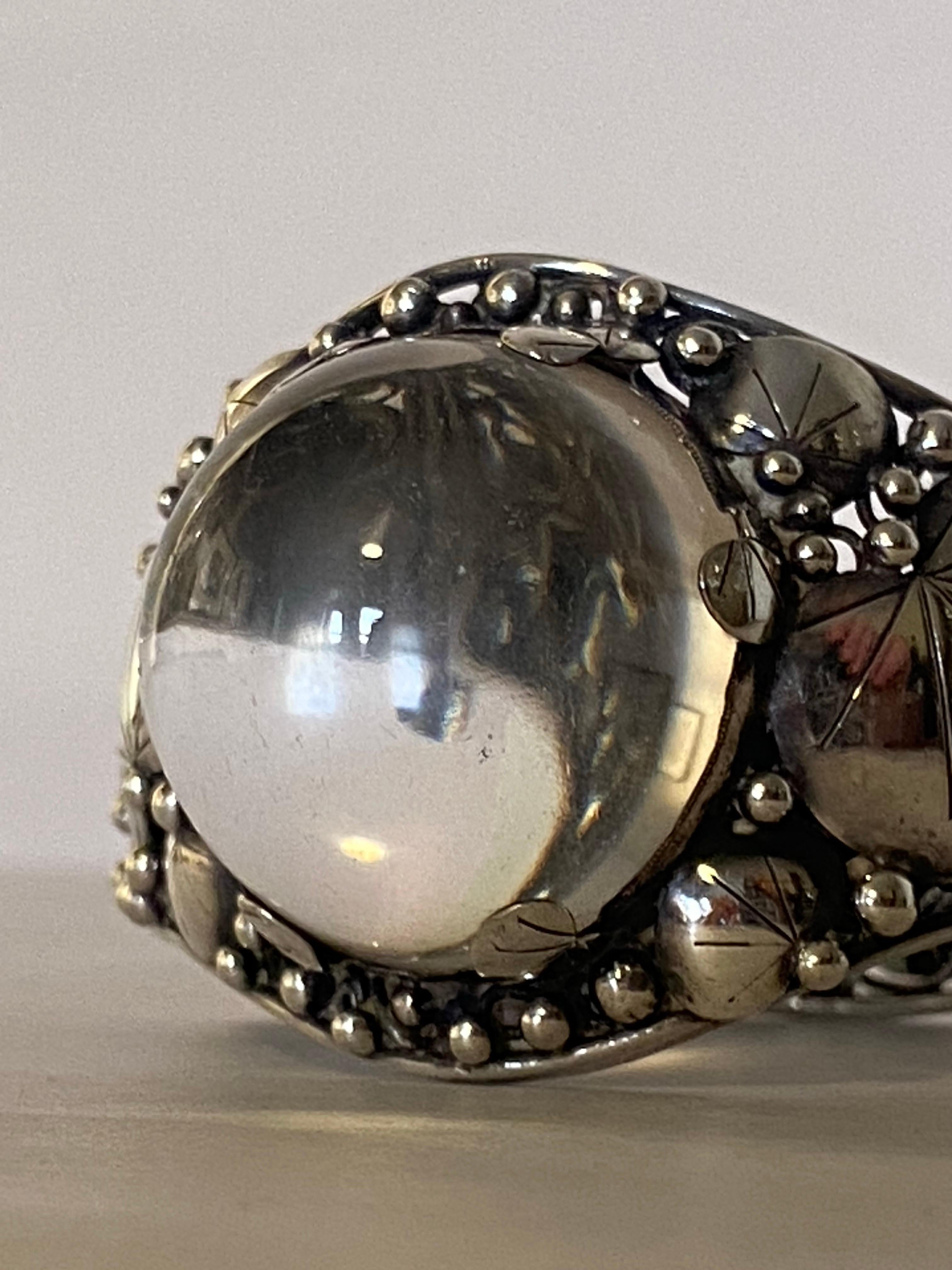 Mary Gage Bracciale grande in sterling e cristallo di rocca con pietra cabochon in stile Art Déco in vendita 9