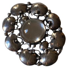 Broche Mary Gage en argent sterling avec cabochon de cristal de roche